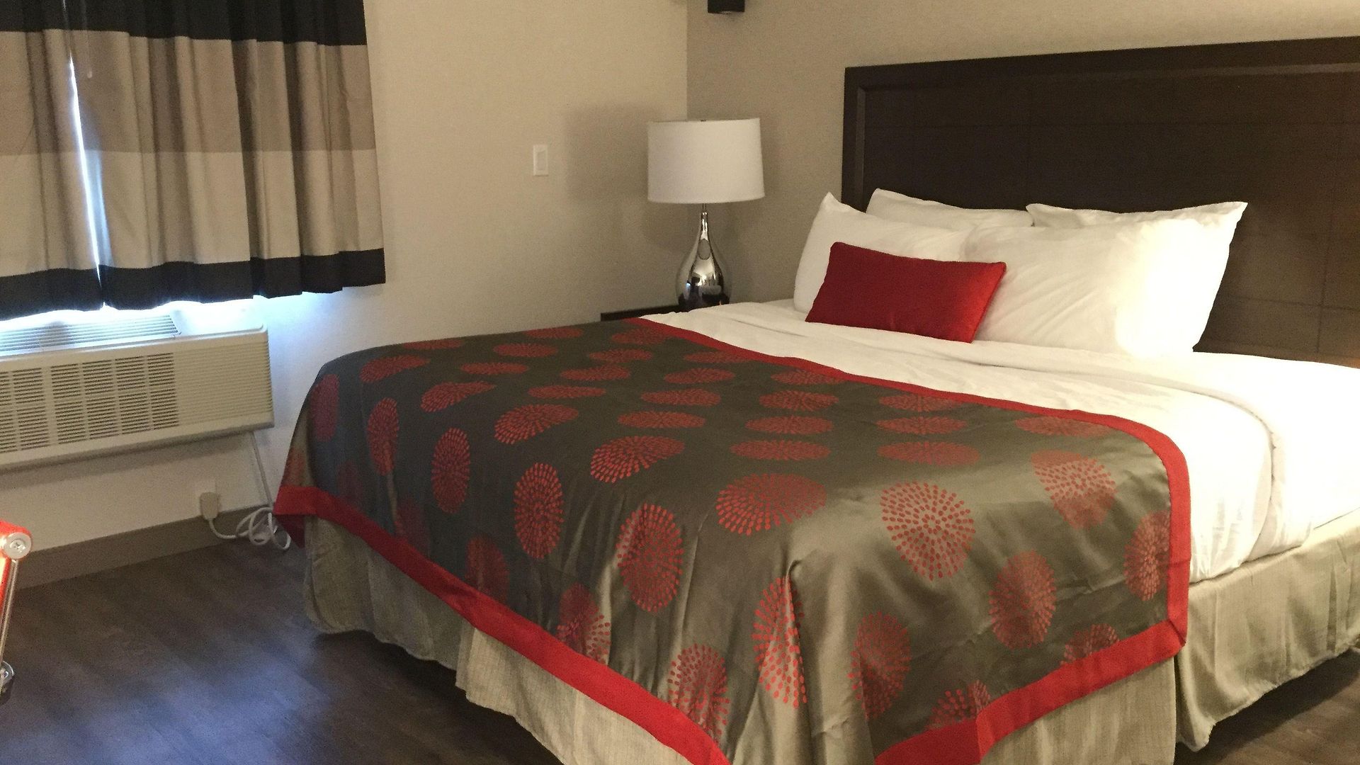 Ramada By Wyndham Bronx Terminal Hotel New York
