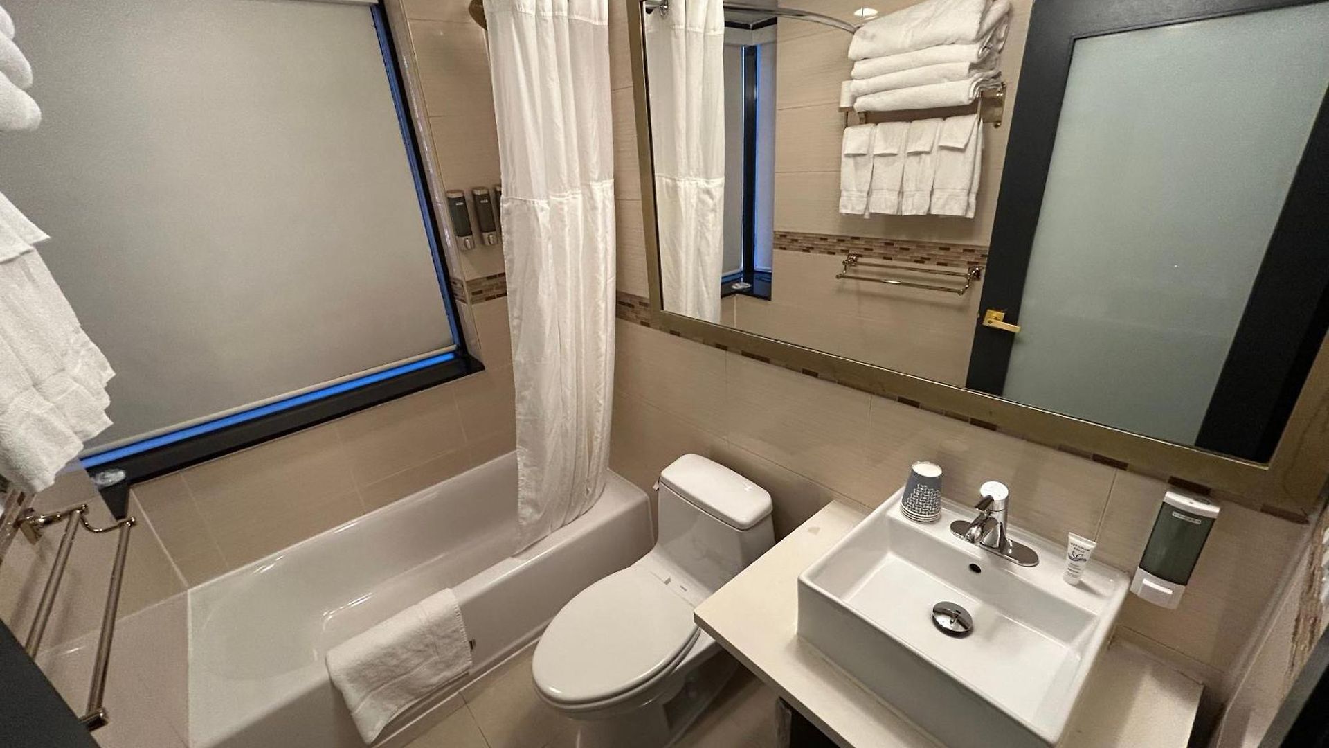 Richland Les 3* New York
