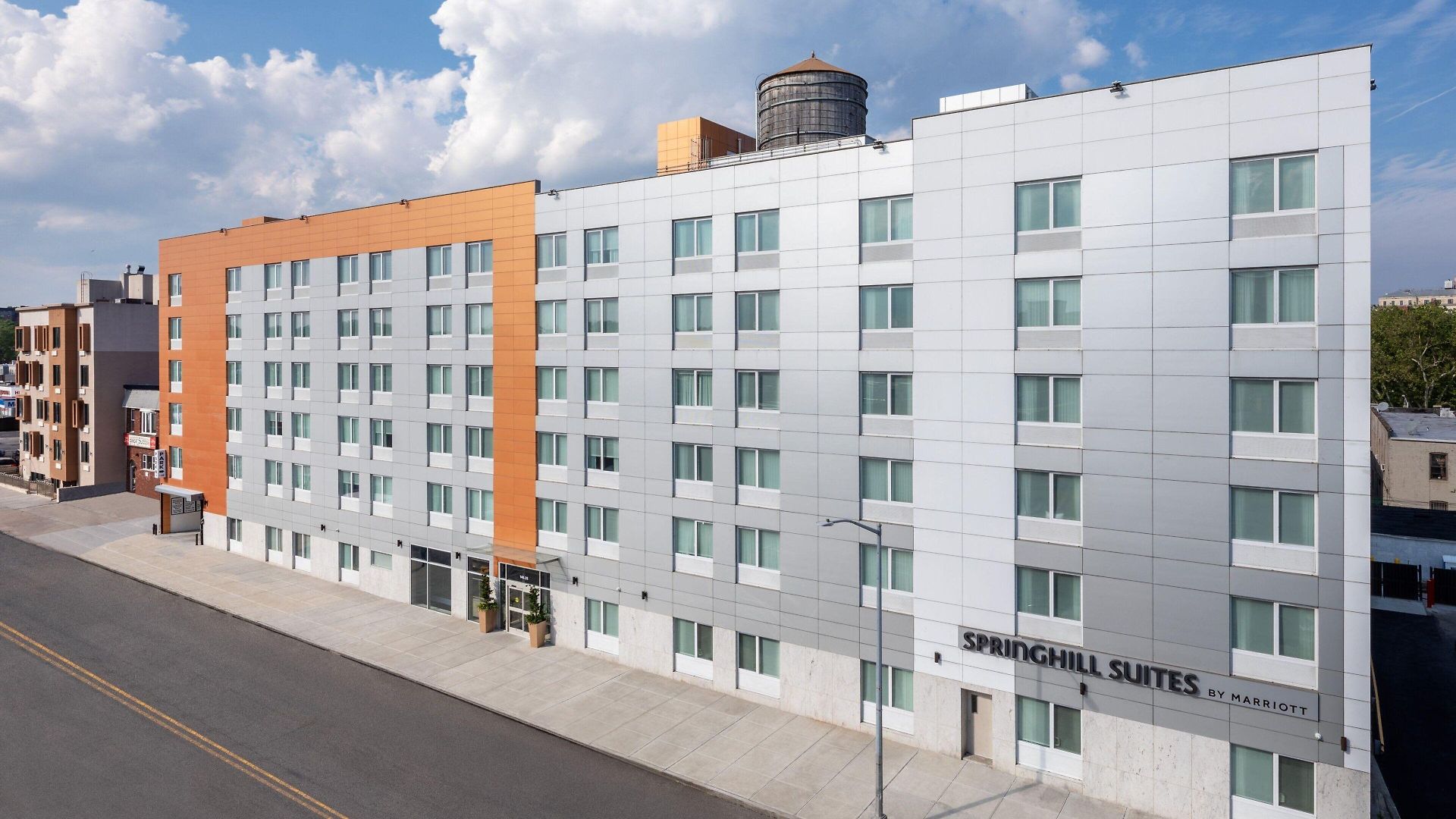 Hotel Springhill By Marriott Jfk Airport Jamaica