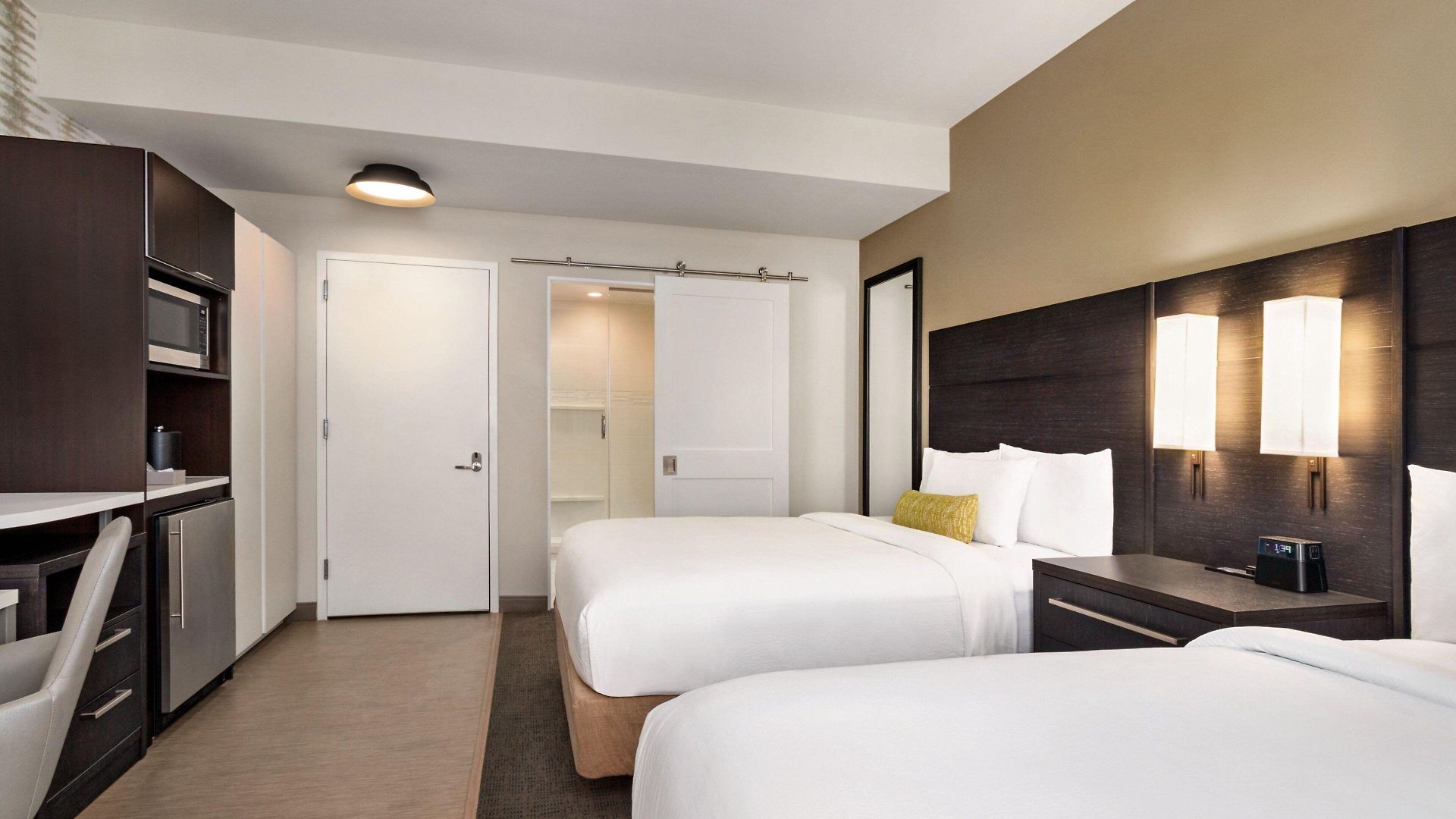 By Marriott Jfk Airport Hotel