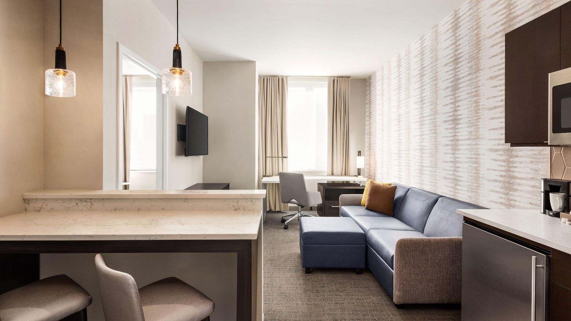 By Marriott Jfk Airport 3*