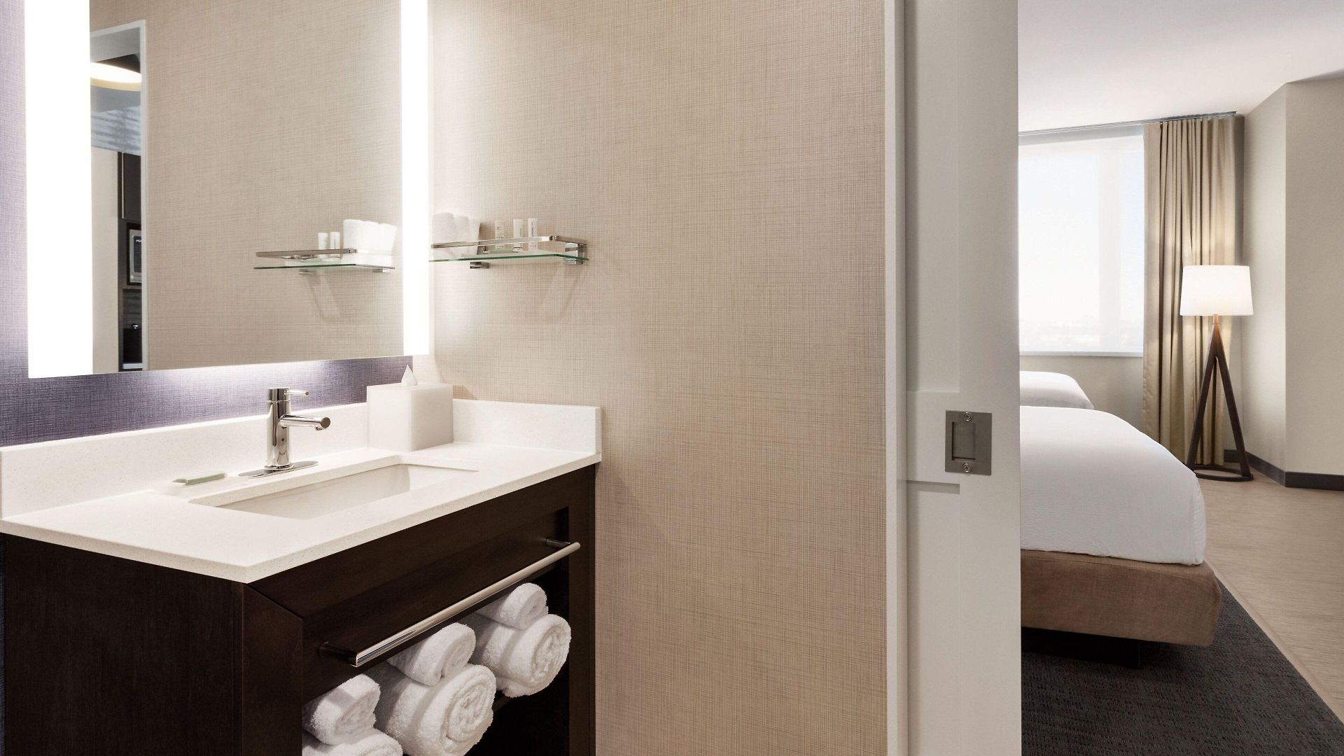 By Marriott Jfk Airport New York