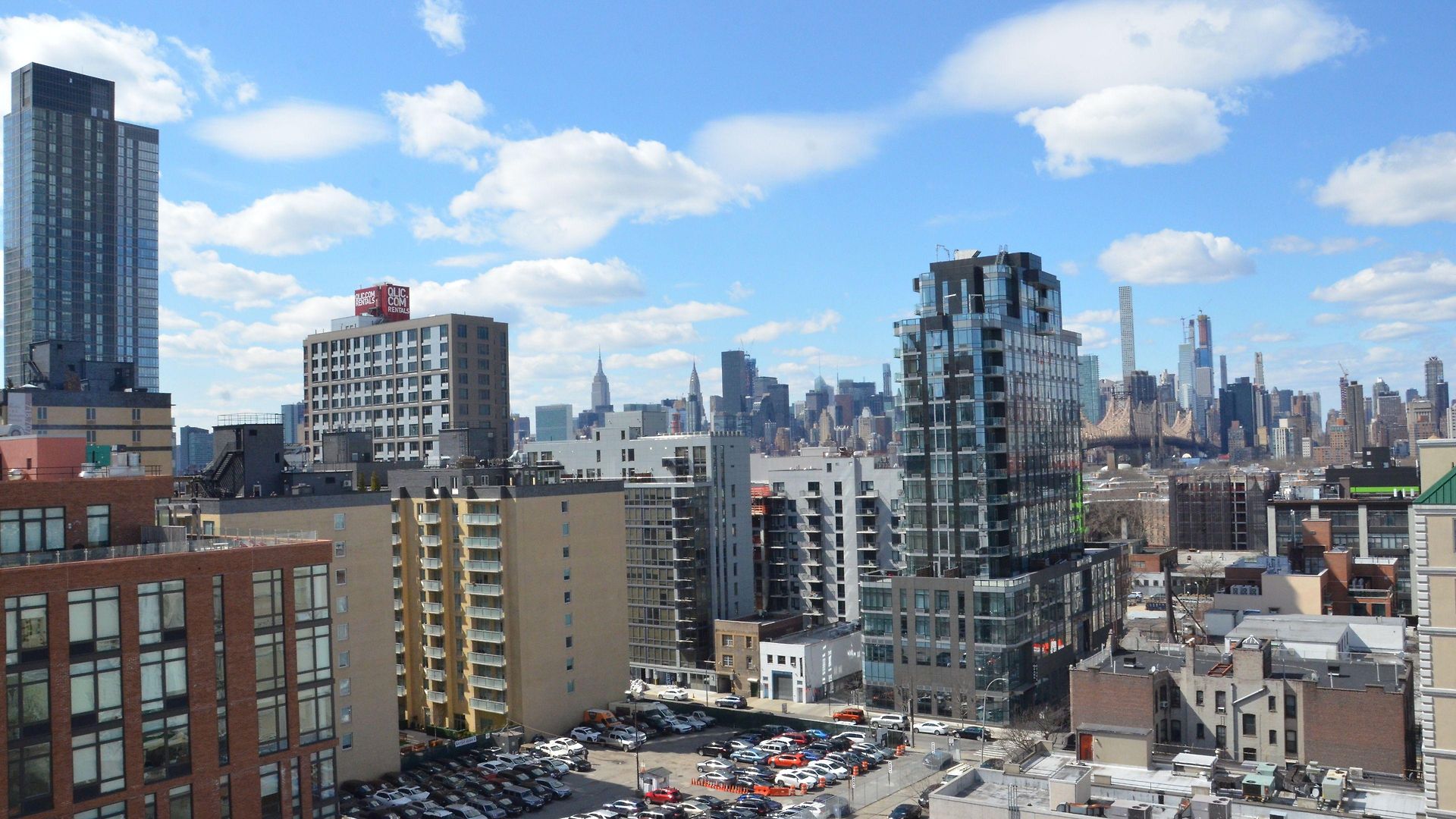 Lic Plaza
