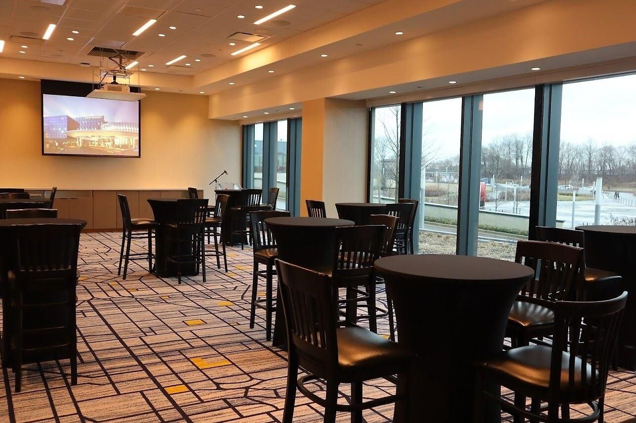 Hyatt Regency Jfk Airport At World 4*