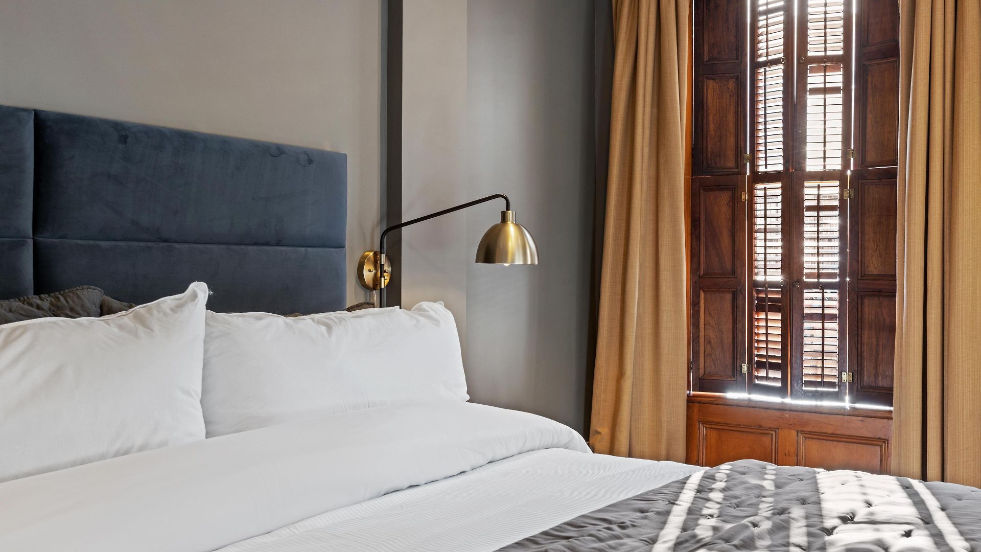 The Historic Blue Moon - Nyc 4*