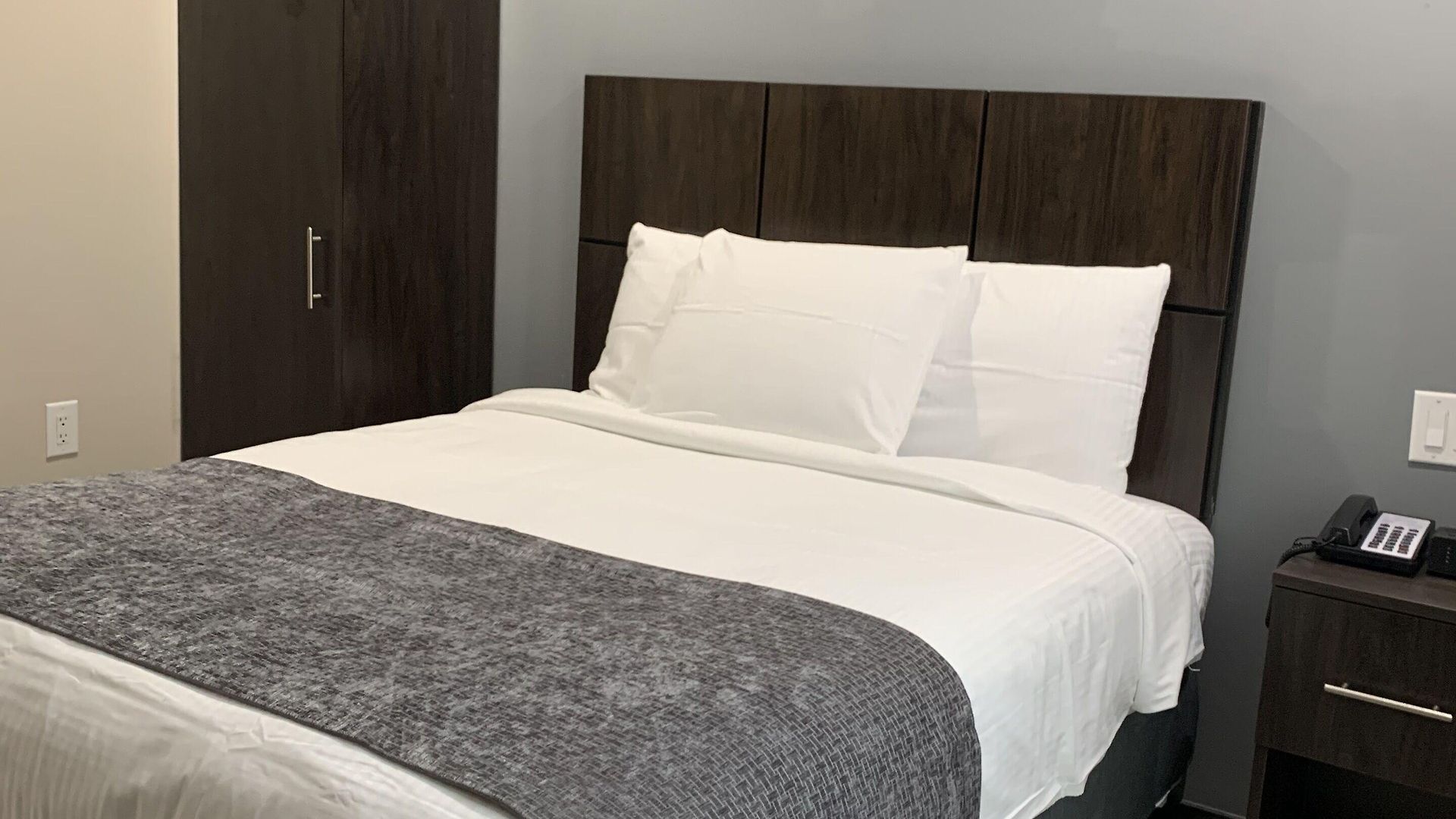Alden Hotel 2*