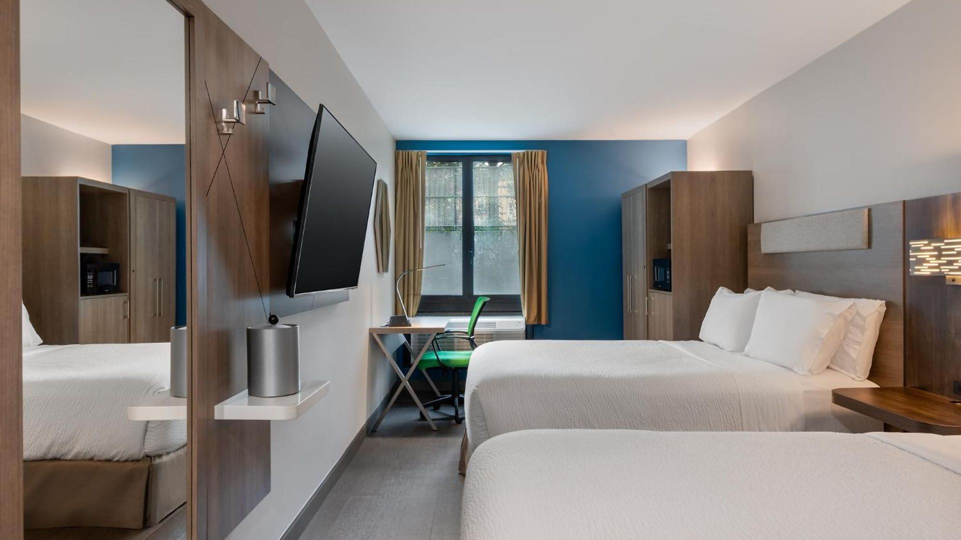 Express & Bronx - Barnabas Area By Ihg New York