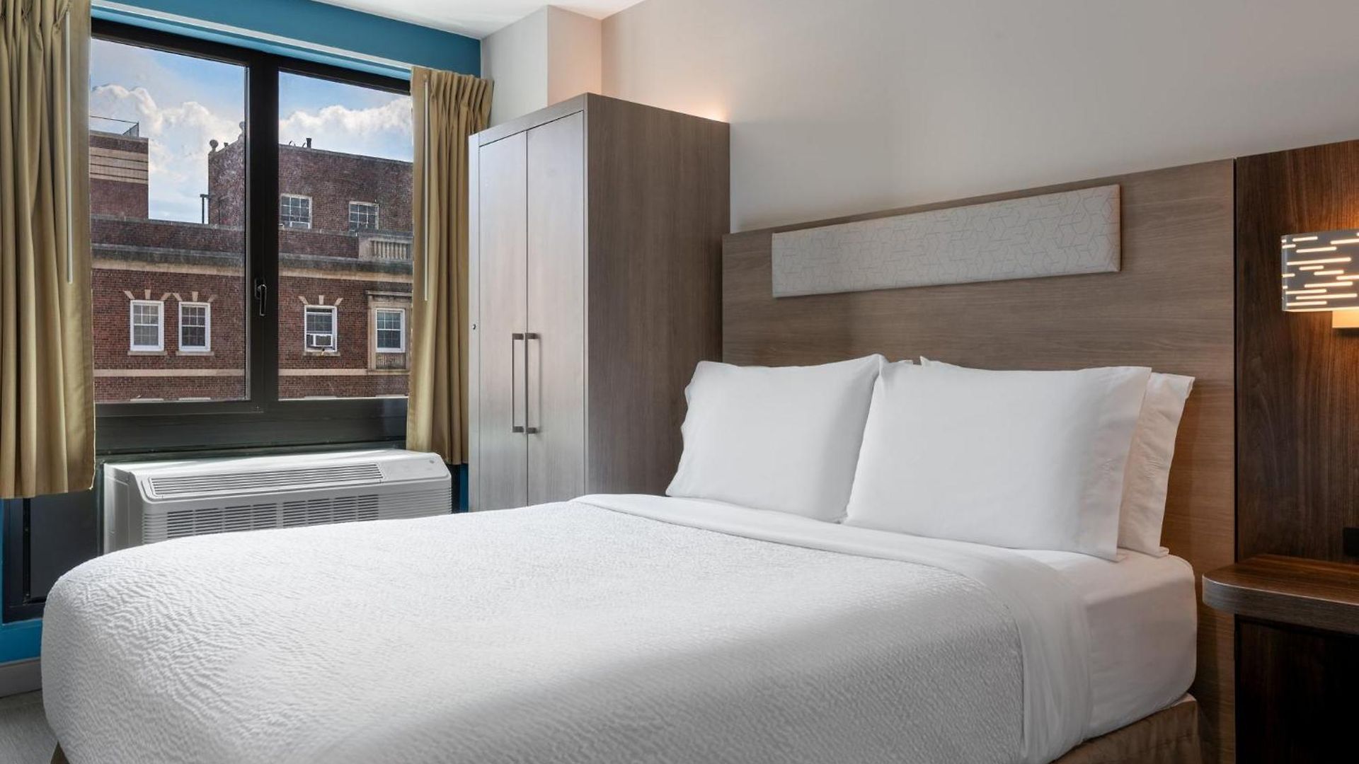 Hotel Express & Bronx - Barnabas Area By Ihg 2*