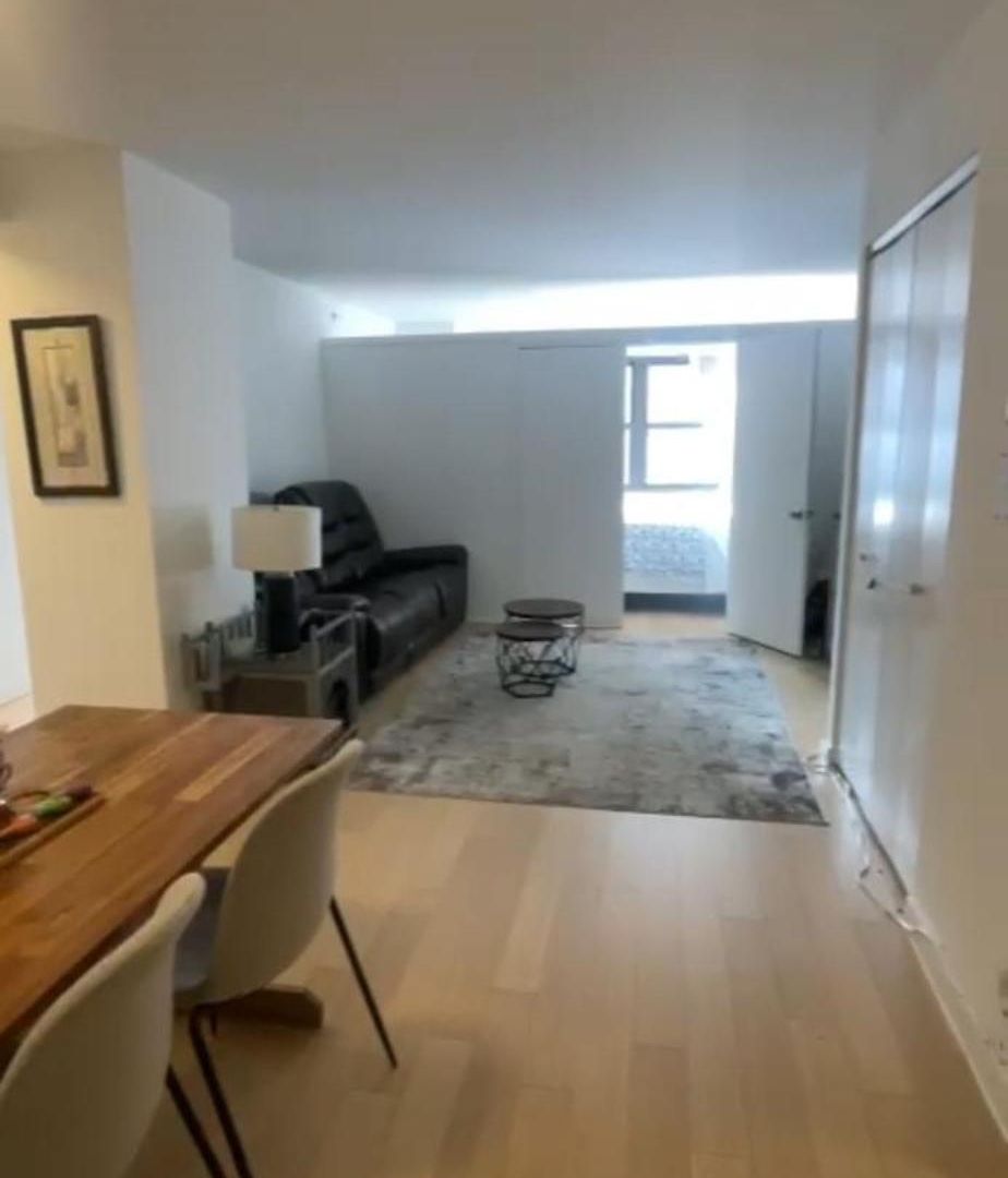 Unique Place In Midtown Nyc *