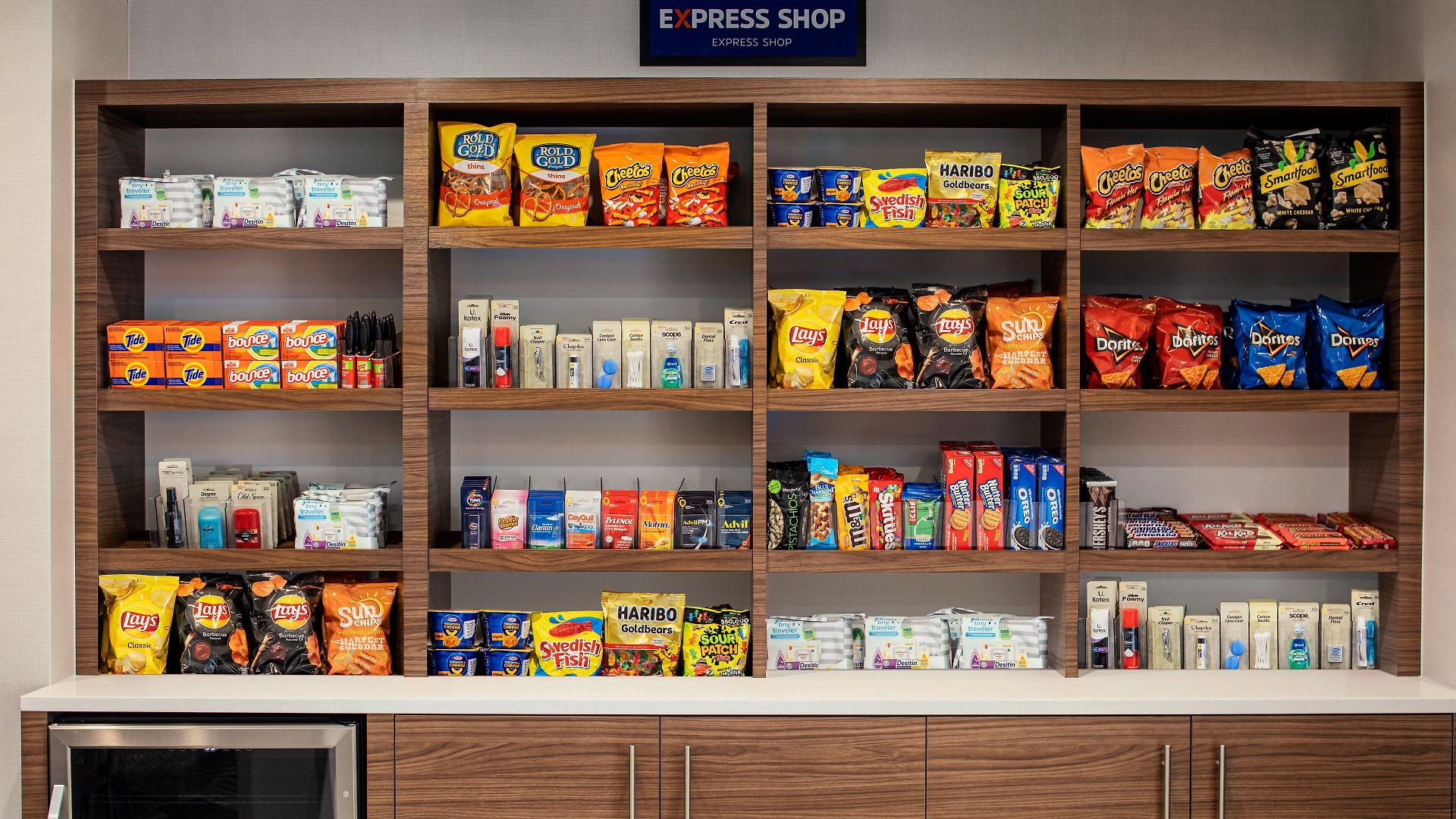 Express & Woodside Laguardia Airport 3*