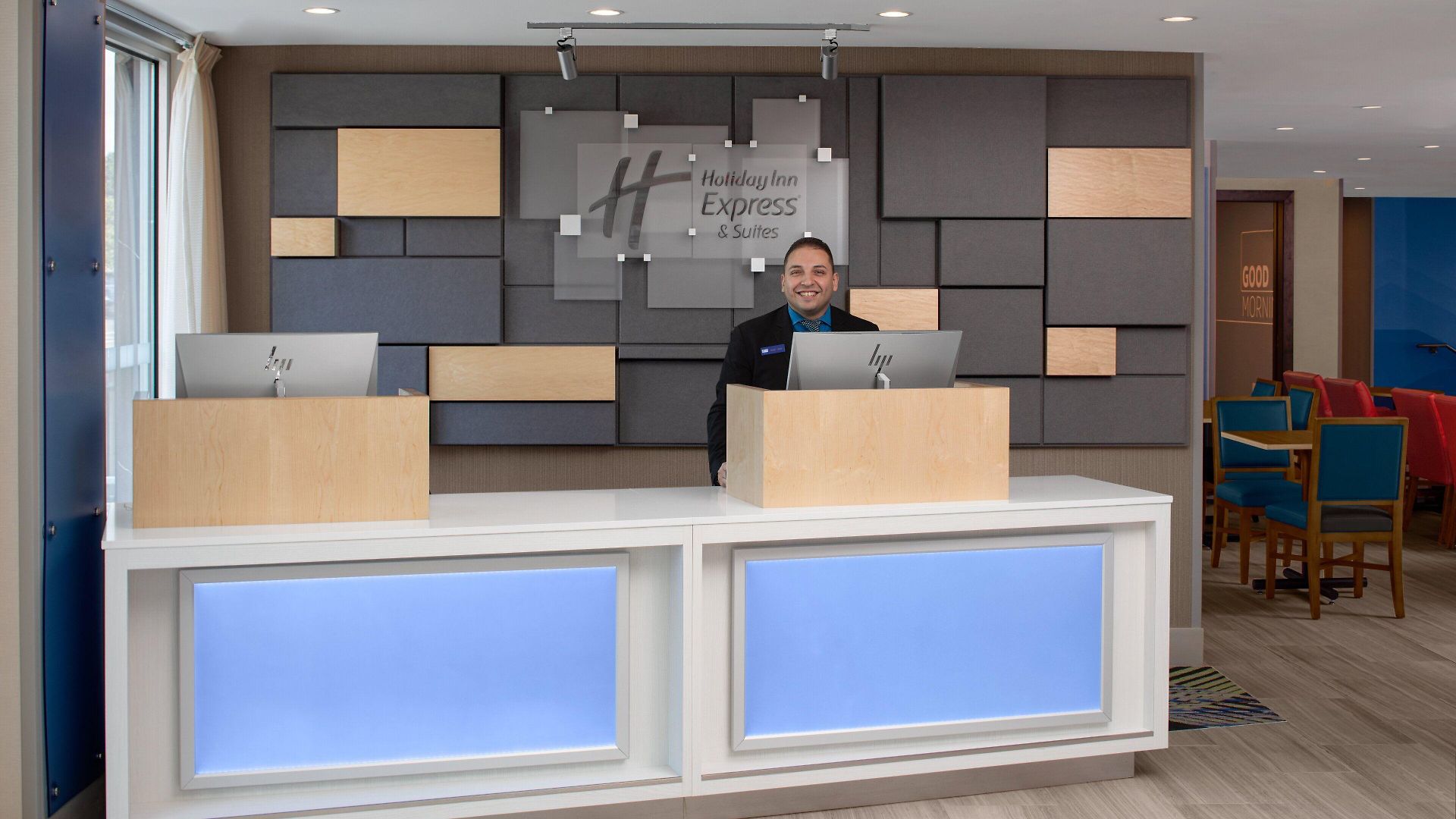 Hotel Express & Woodside Laguardia Airport 3*
