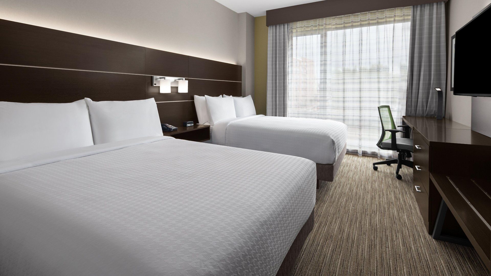 Hotel Express & Woodside Laguardia Airport 3*