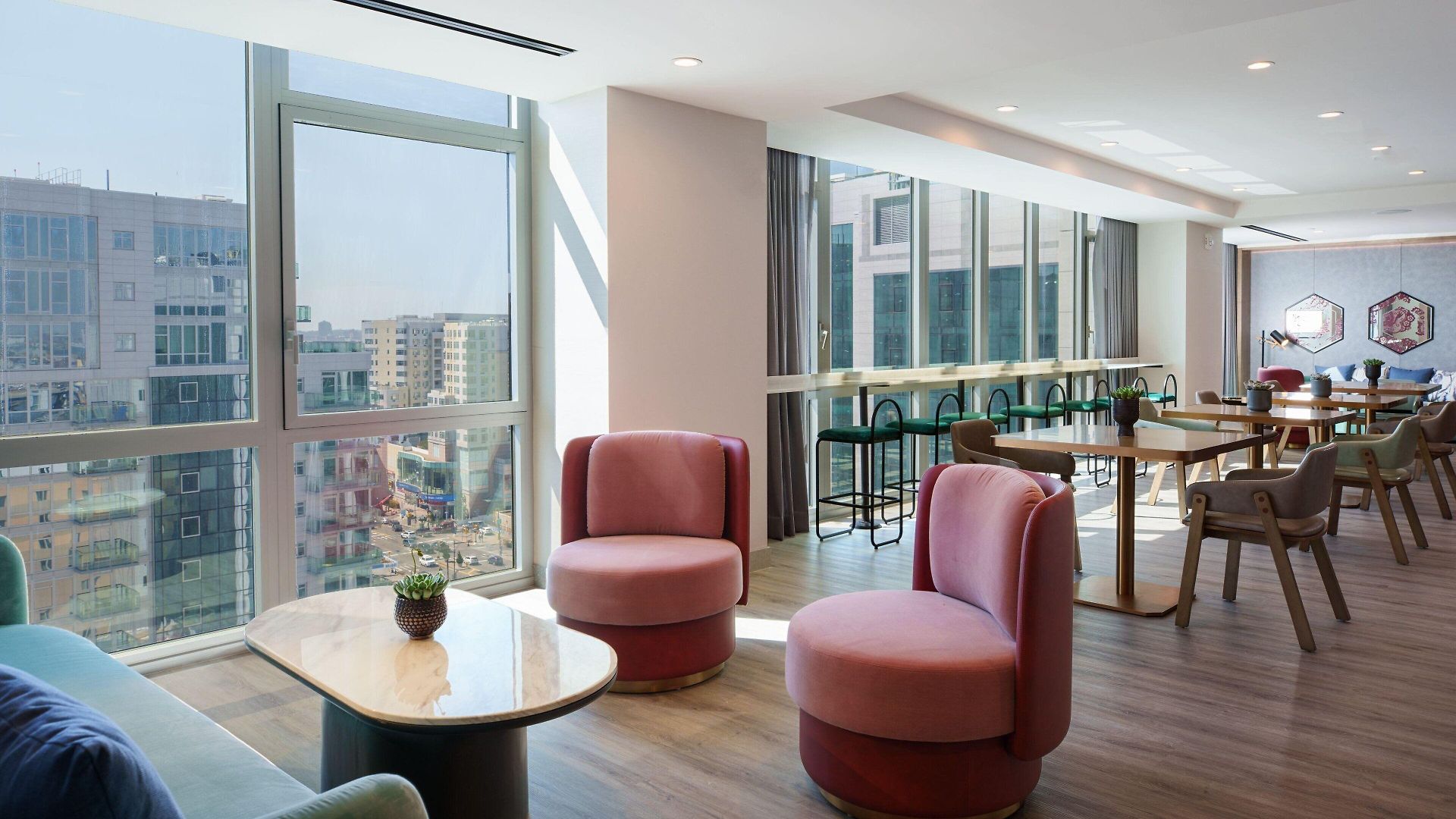 Hotel Renaissance Flushing At Tangram 4*
