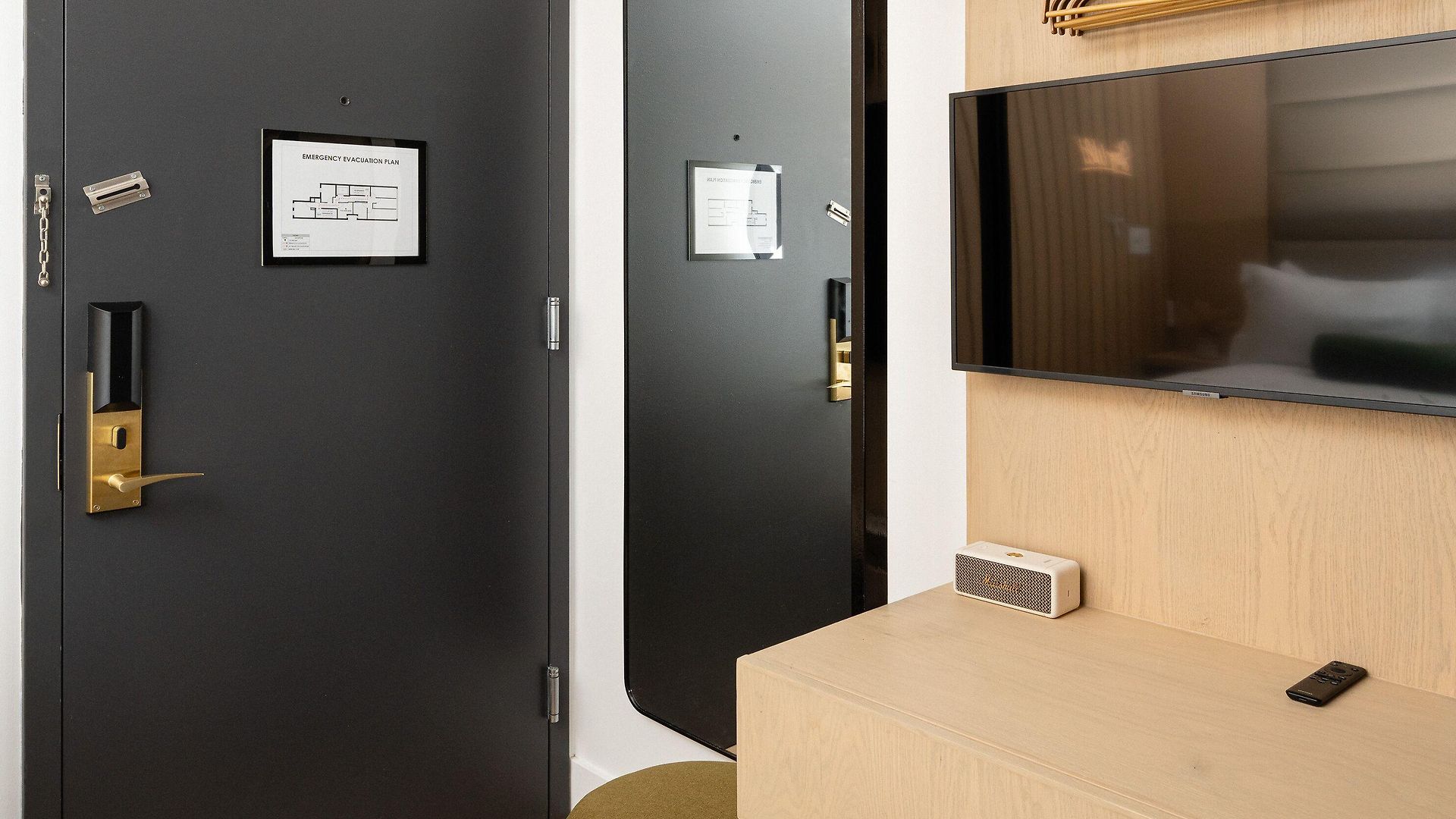 Hotel Little Charlie 4*