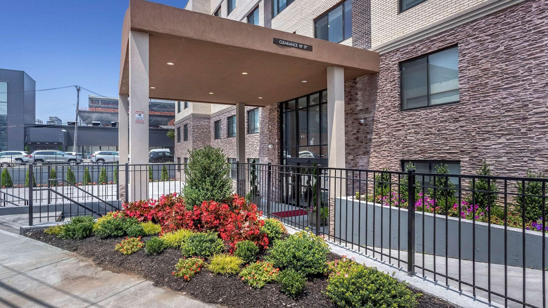 Comfort Jfk Airport 4*