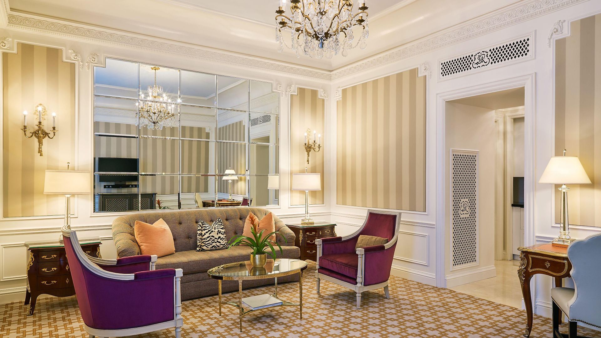 5th & 55th Club 2* New York