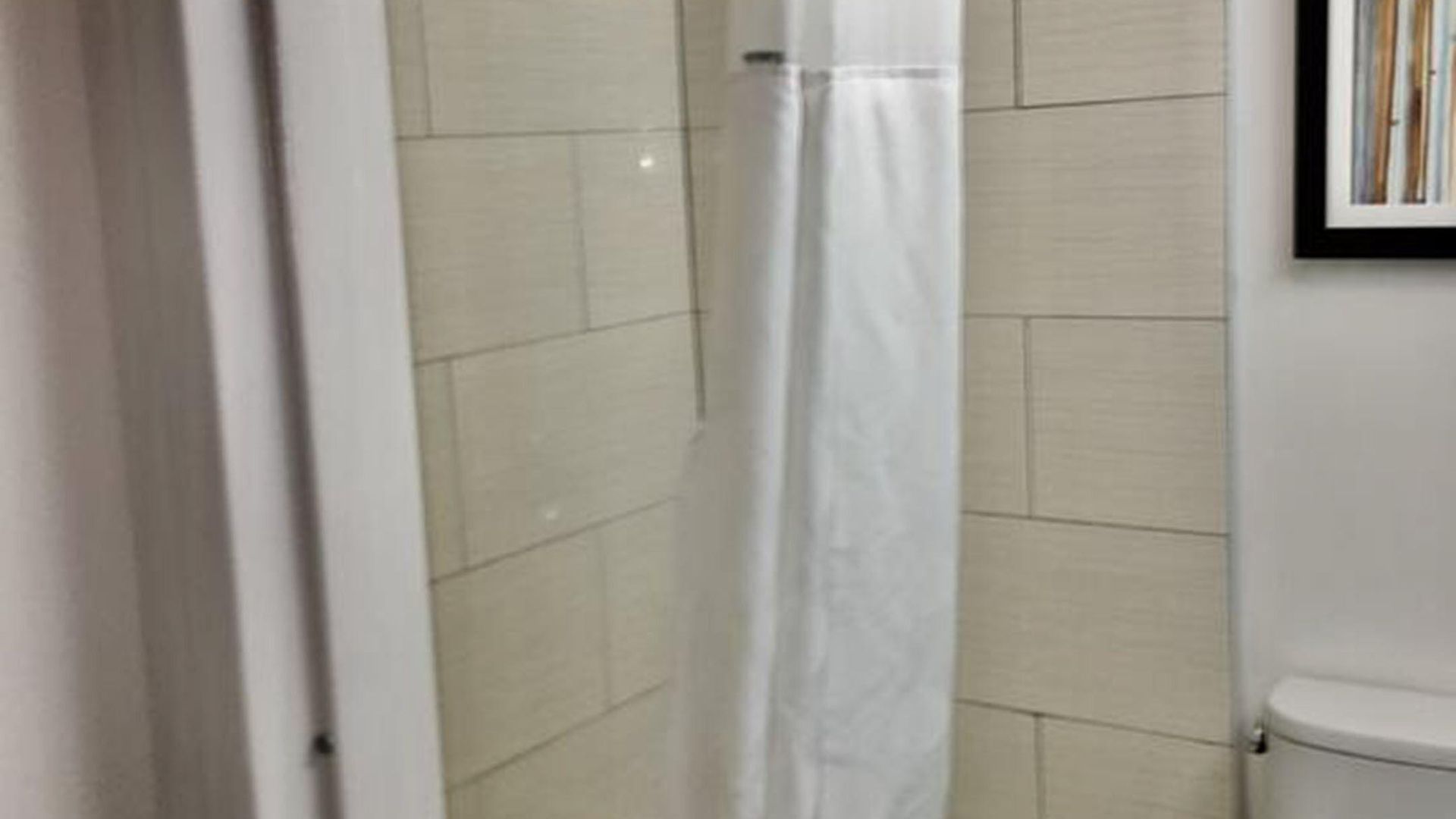 Hotel Wingate By Wyndham Jfk Airport, Far Rockaway Ny 2*