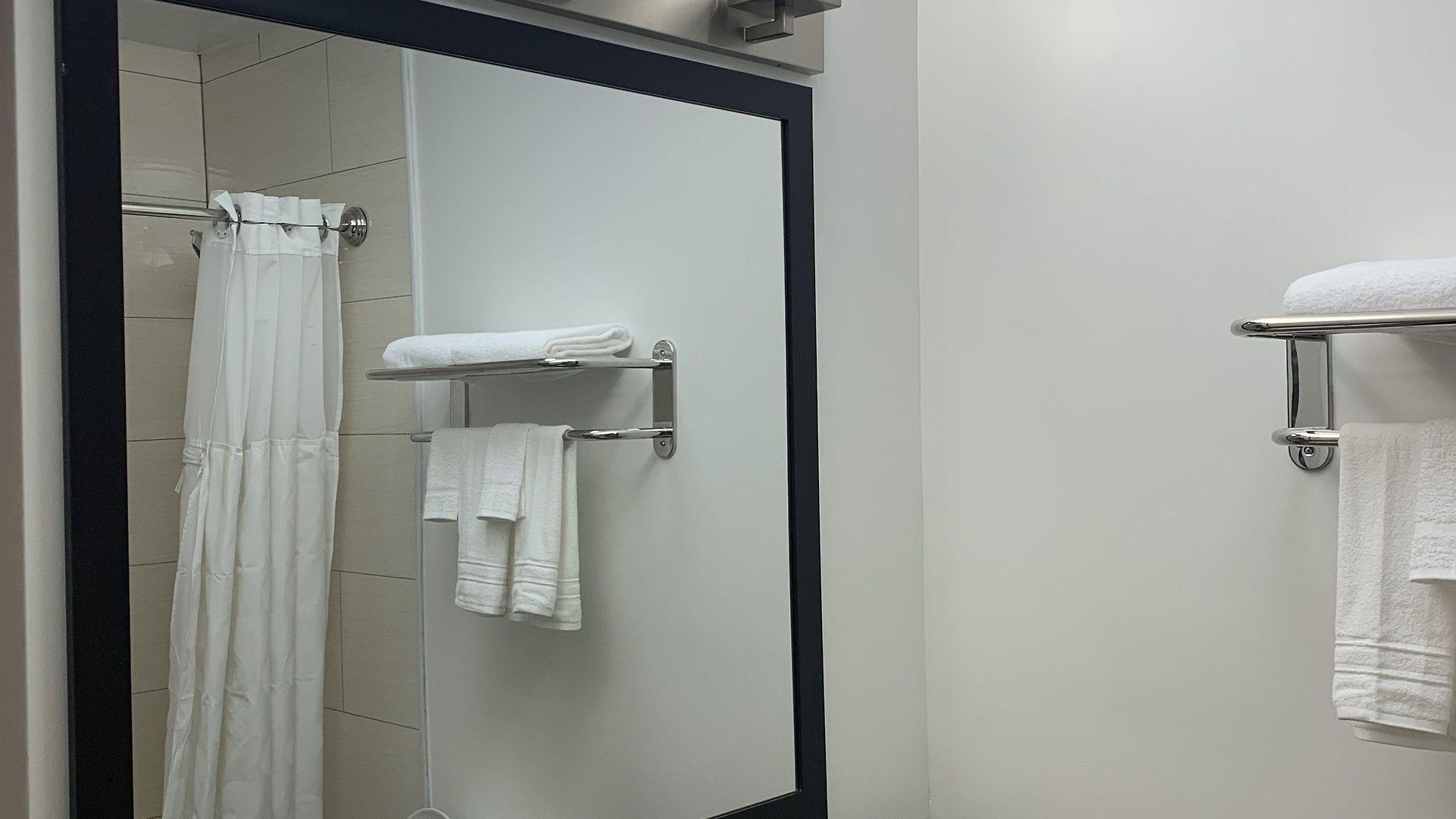 Hotel Wingate By Wyndham Jfk Airport, Far Rockaway Ny