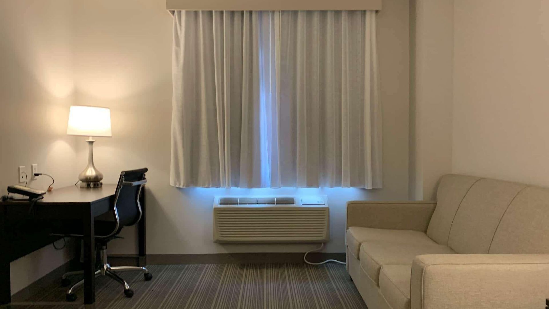 Wingate By Wyndham Jfk Airport, Far Rockaway Ny Hotel 2*