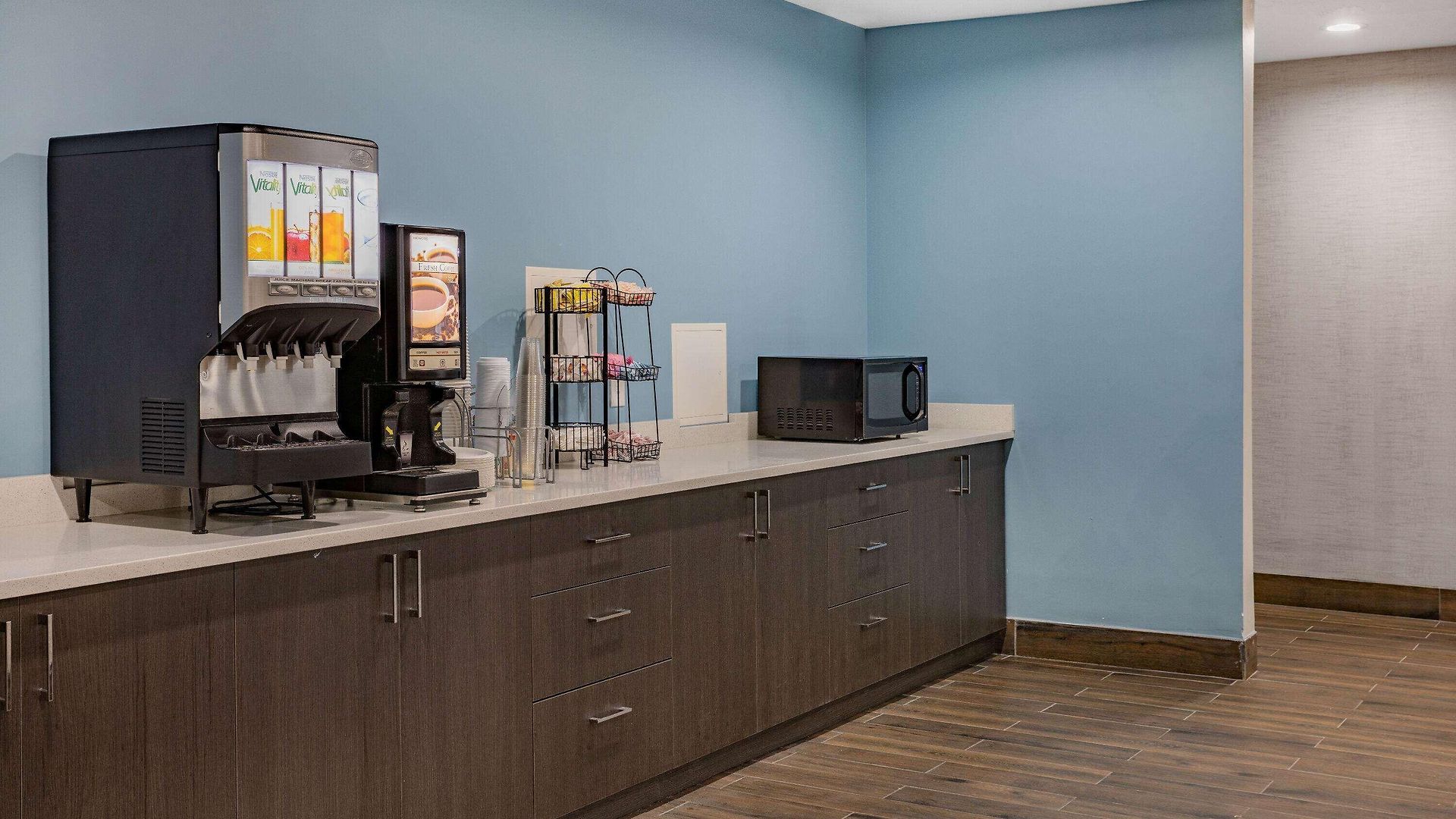 Days By Wyndham Bronx Nyc Hotel