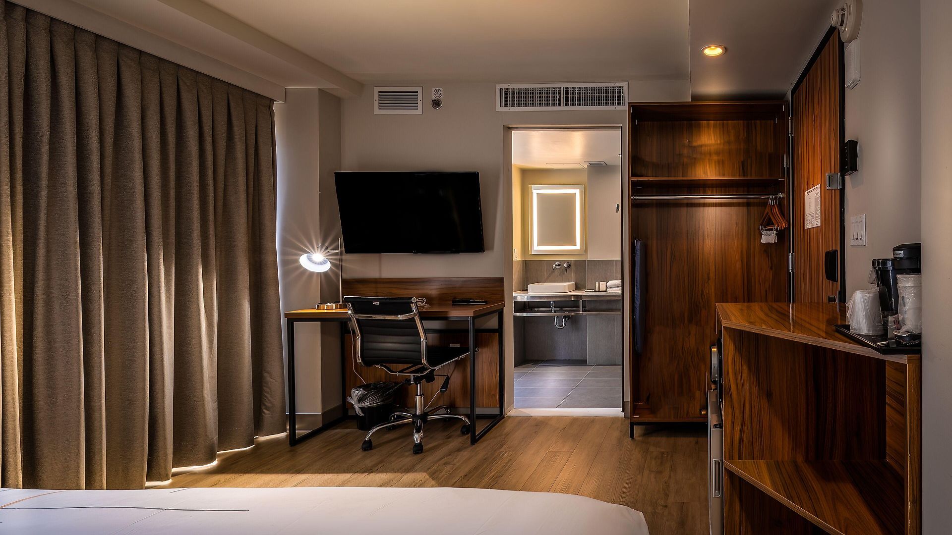 Hotel La Quinta By Wyndham Time Square South 3*