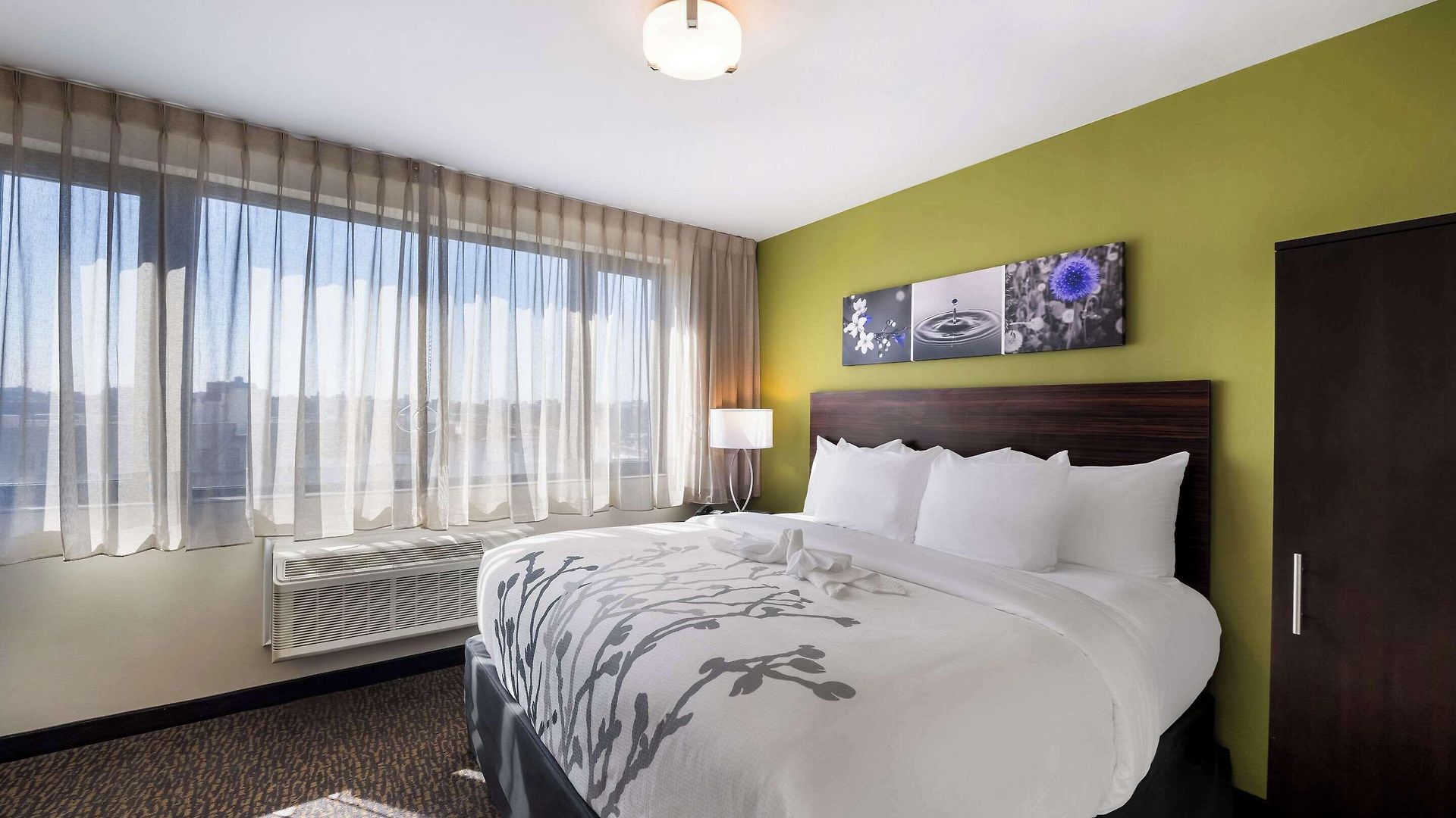 Sleep Bronx - Soundview Hotel