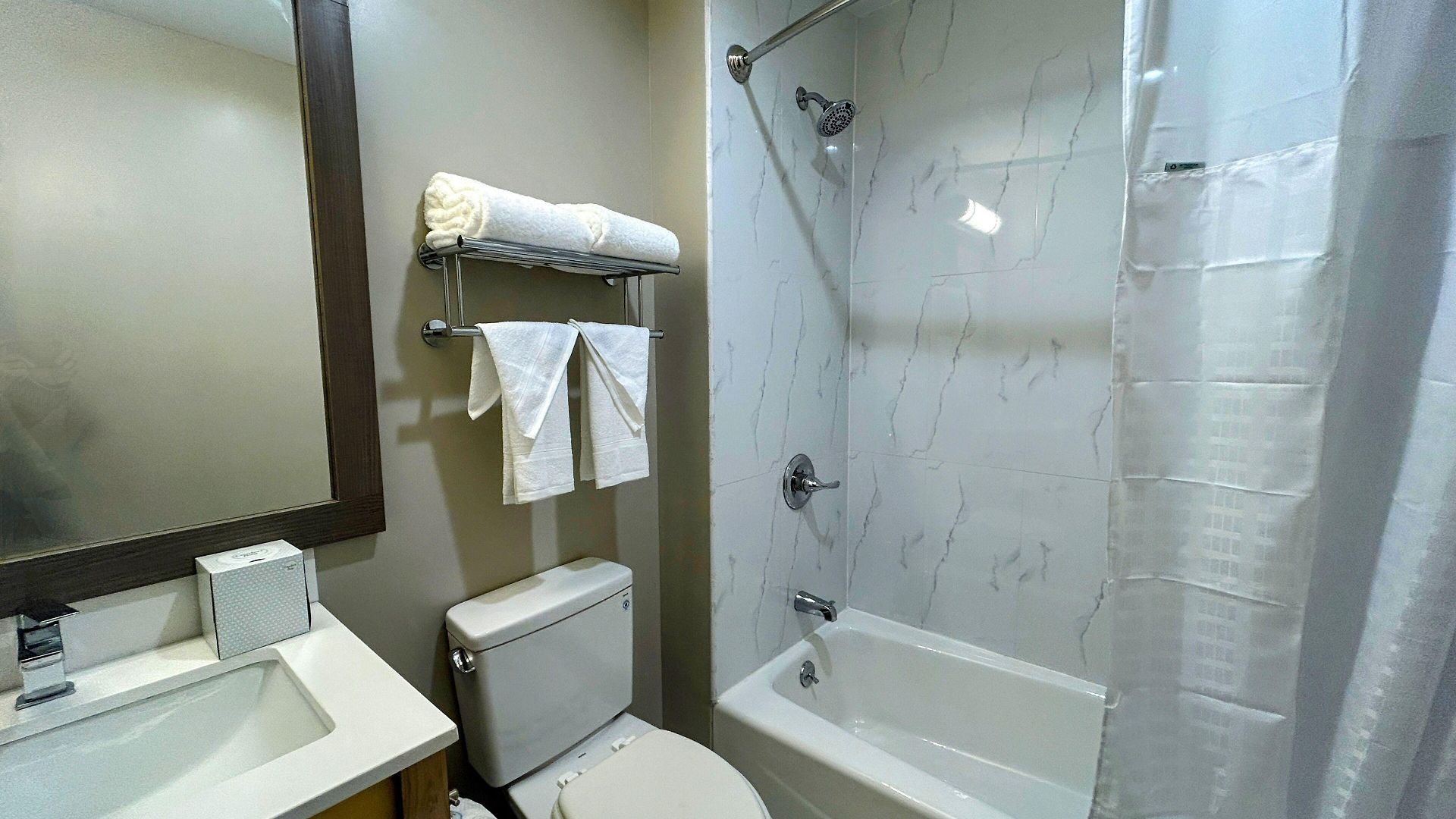 Hotel Days By Wyndham Staten Island New York