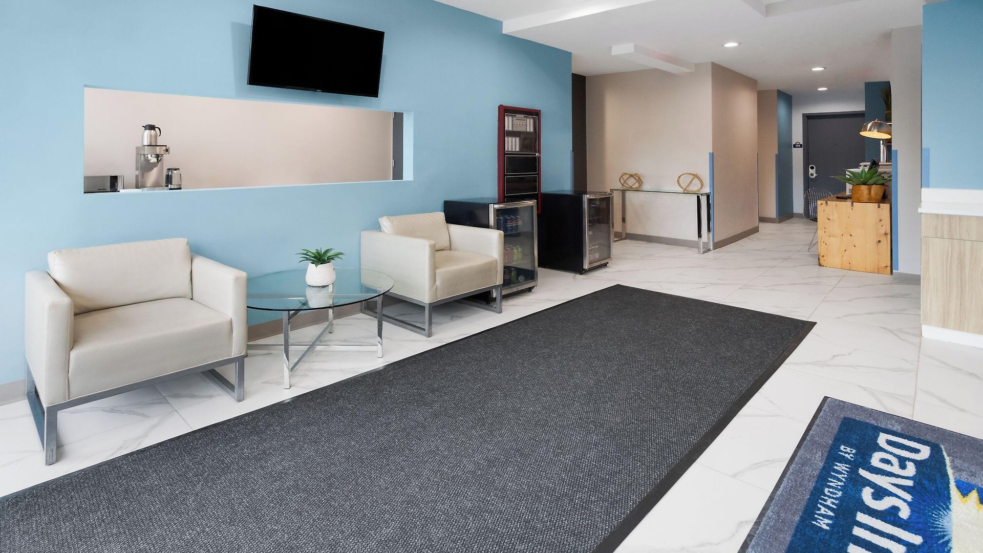 Days By Wyndham Staten Island Hotel New York