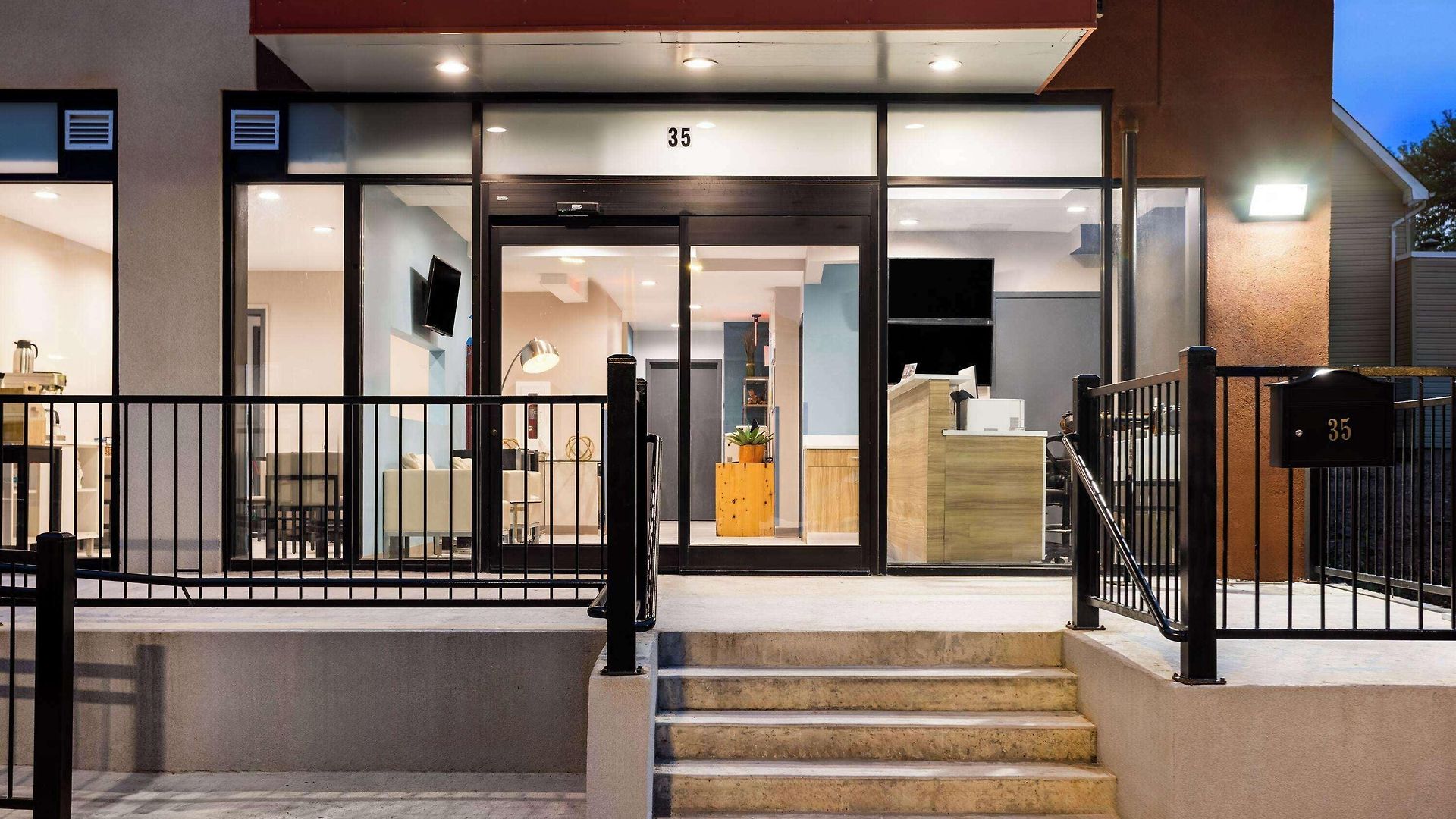 Hotel Days By Wyndham Staten Island New York