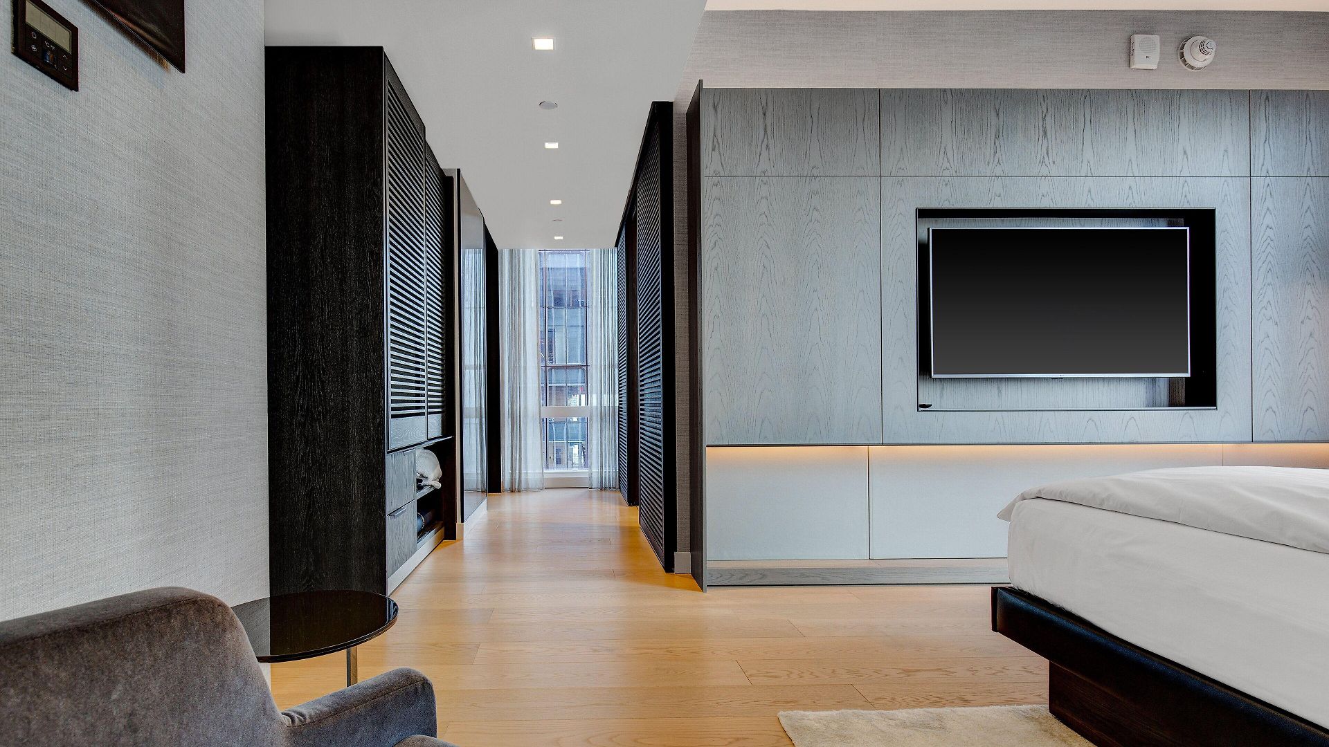 Equinox Hotel