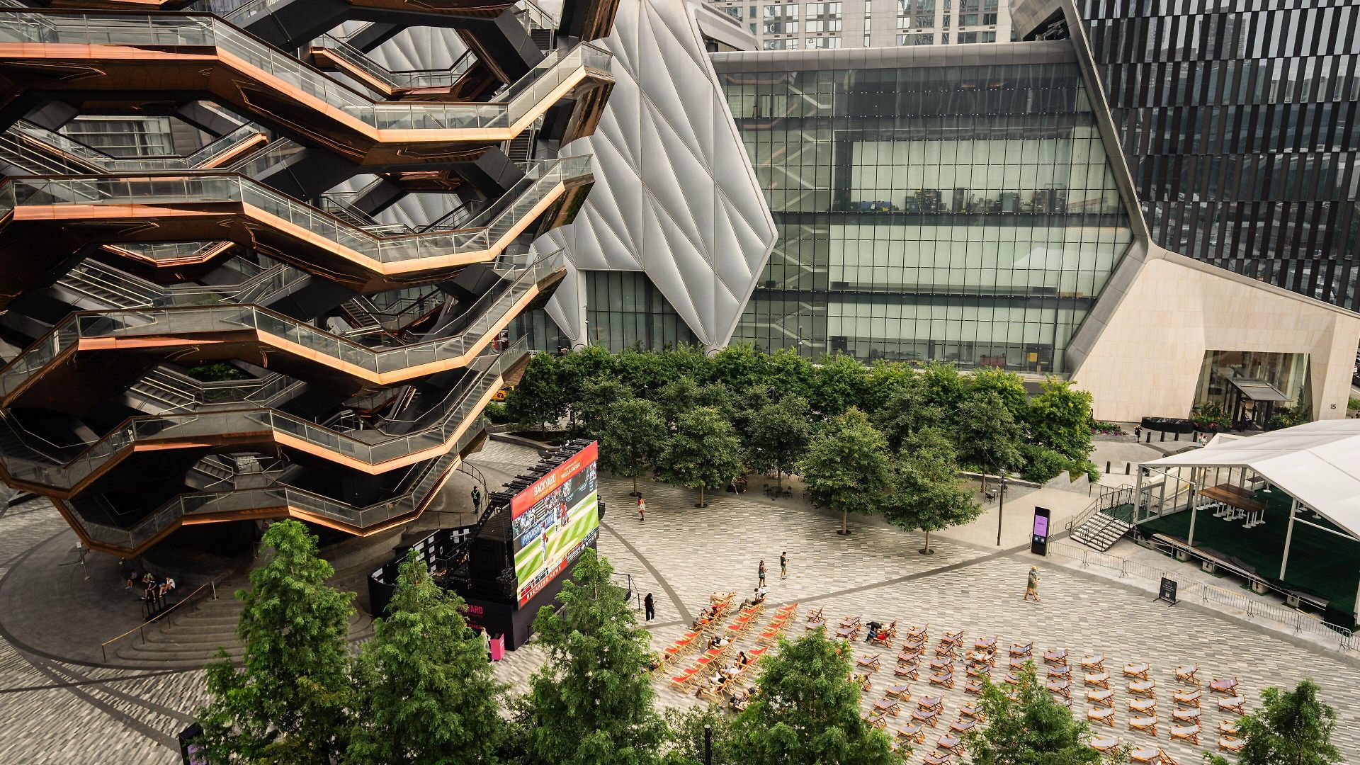 Hotel Equinox