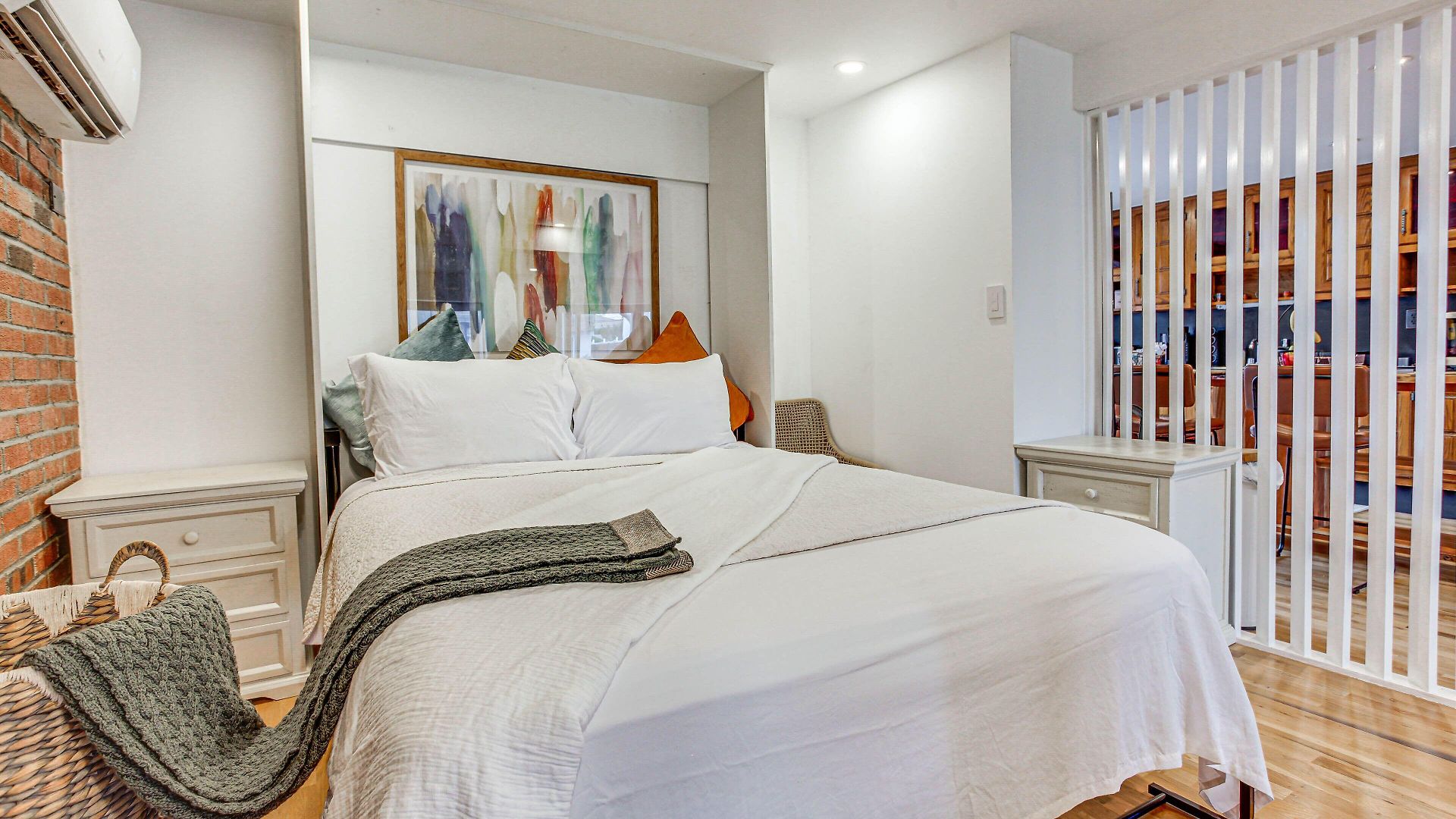 Cozy Valley Stream Studio, 20 Mi To Times Square! * New York