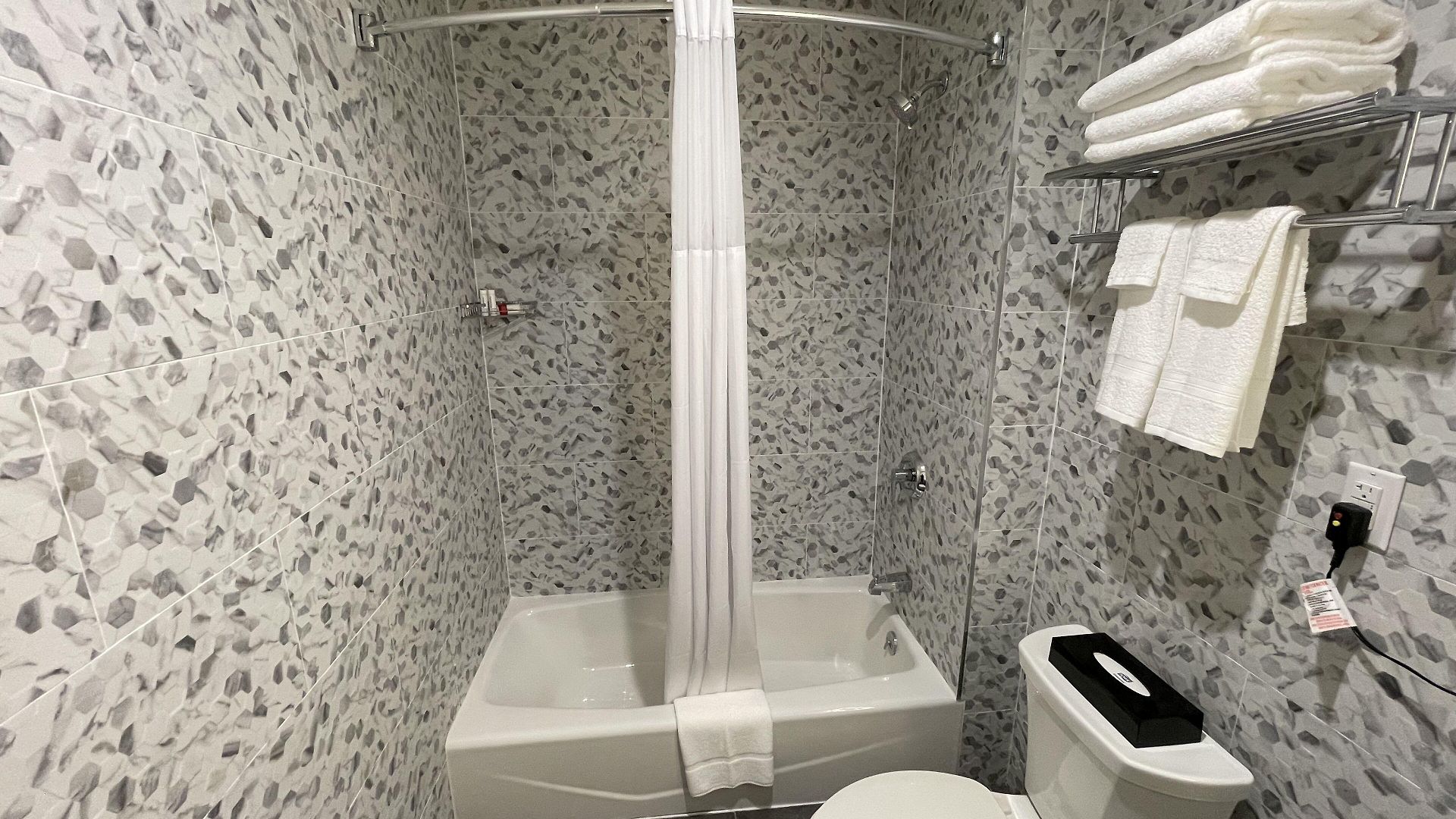Super 8 By Wyndham Bronx Near Botanical Garden New York