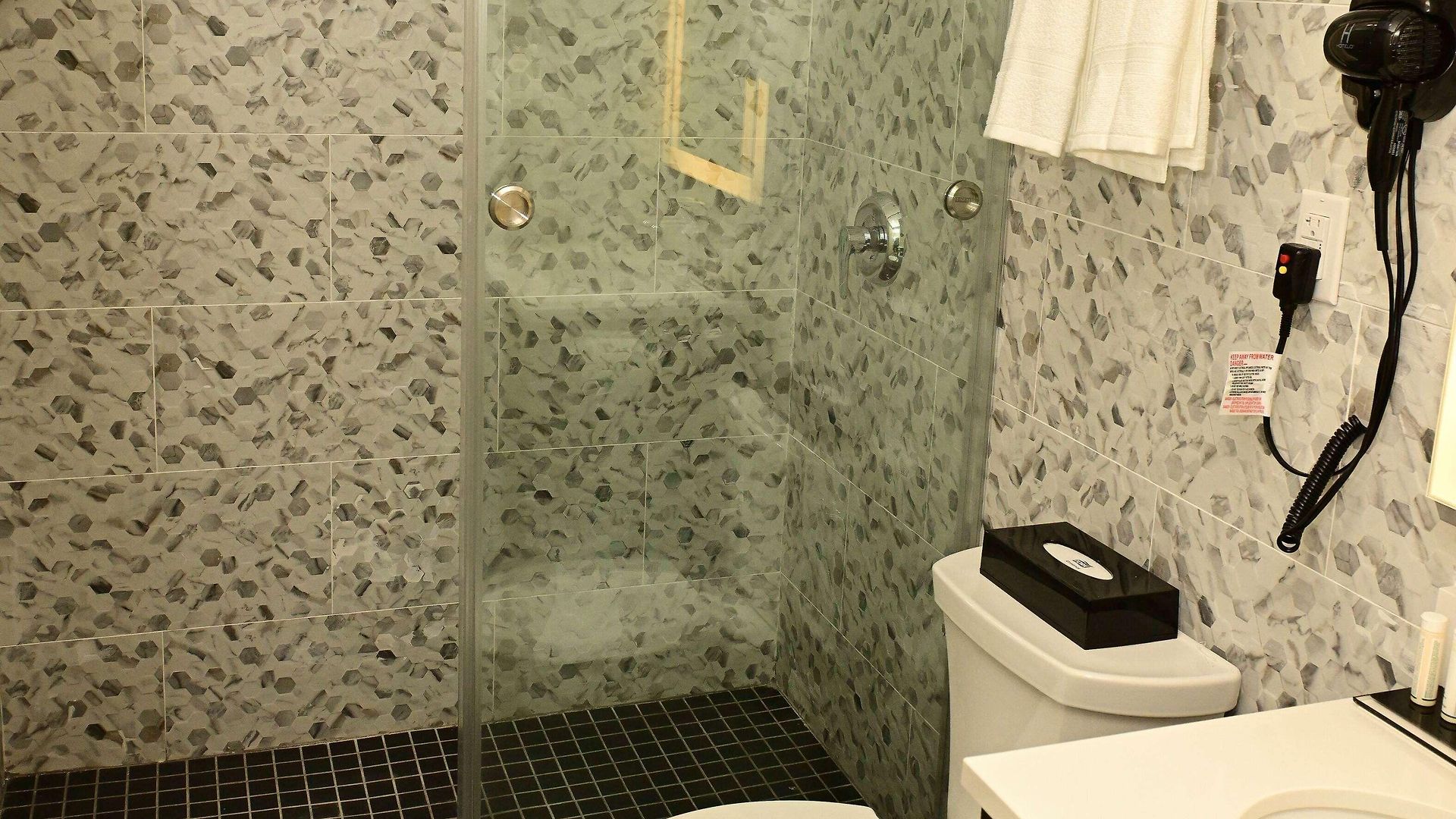 Super 8 By Wyndham Bronx Near Botanical Garden Hotel New York