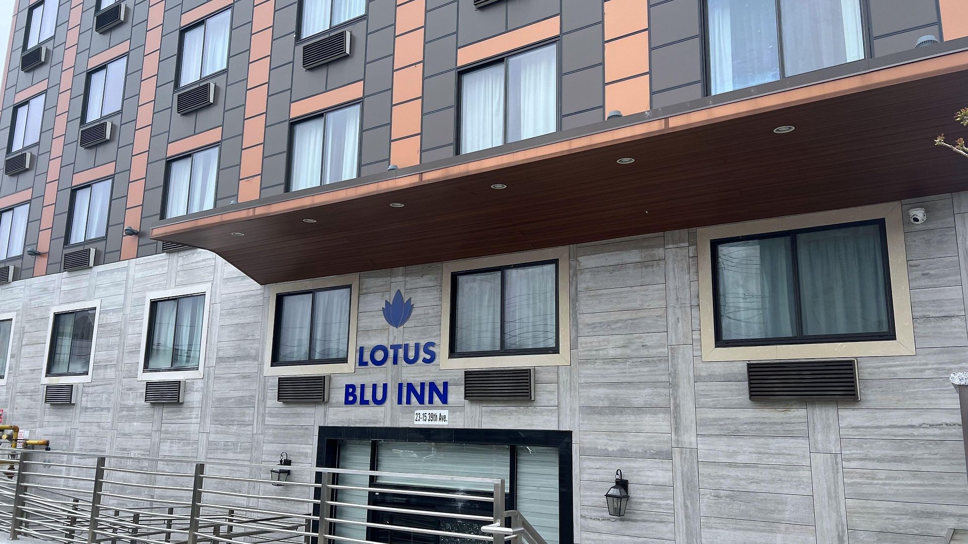 Lotus Blu & Hotel New York