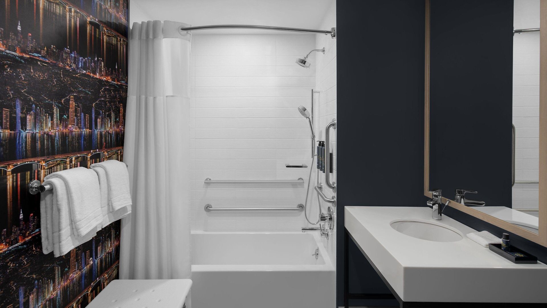 Aloft By Marriott Chelsea Hotel New York