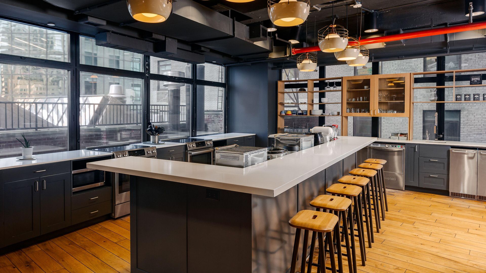 Placemakr Street 4*
