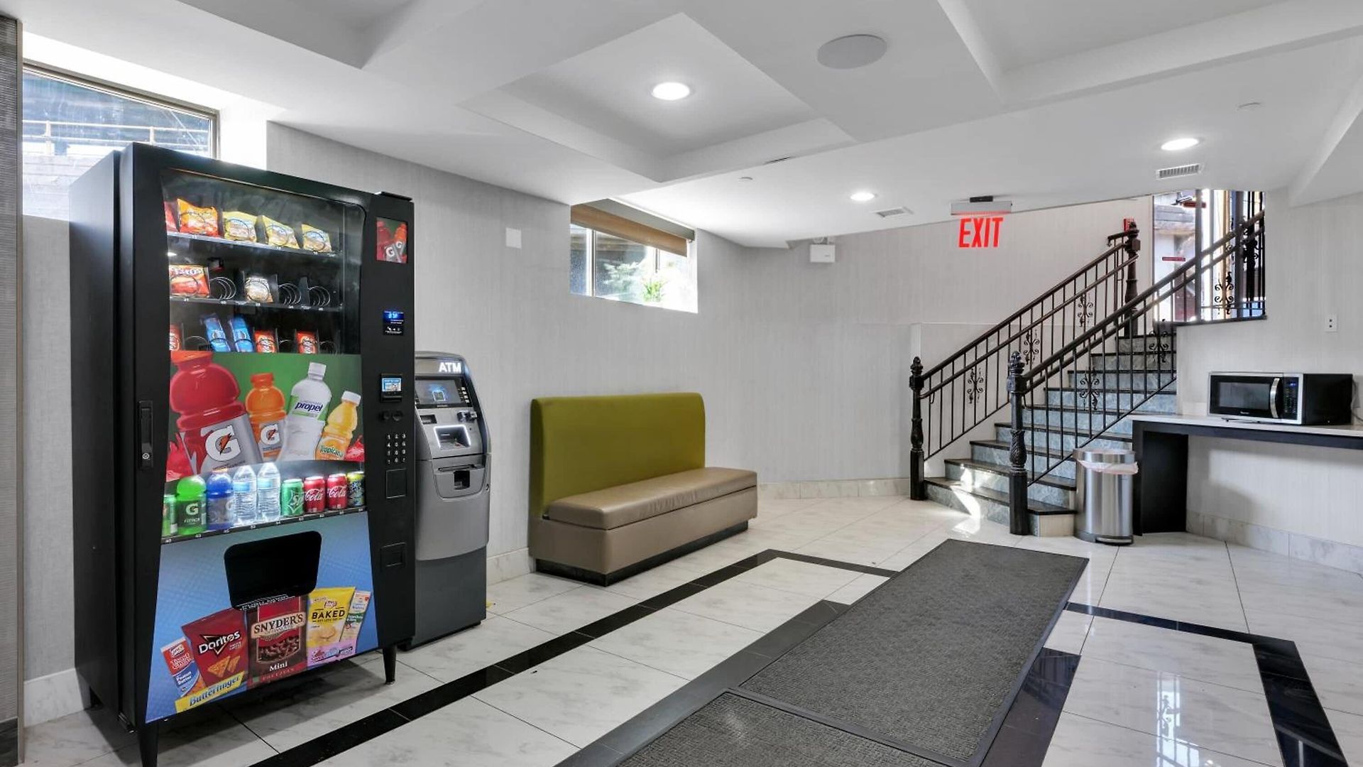Hotel Mint Jfk Airport