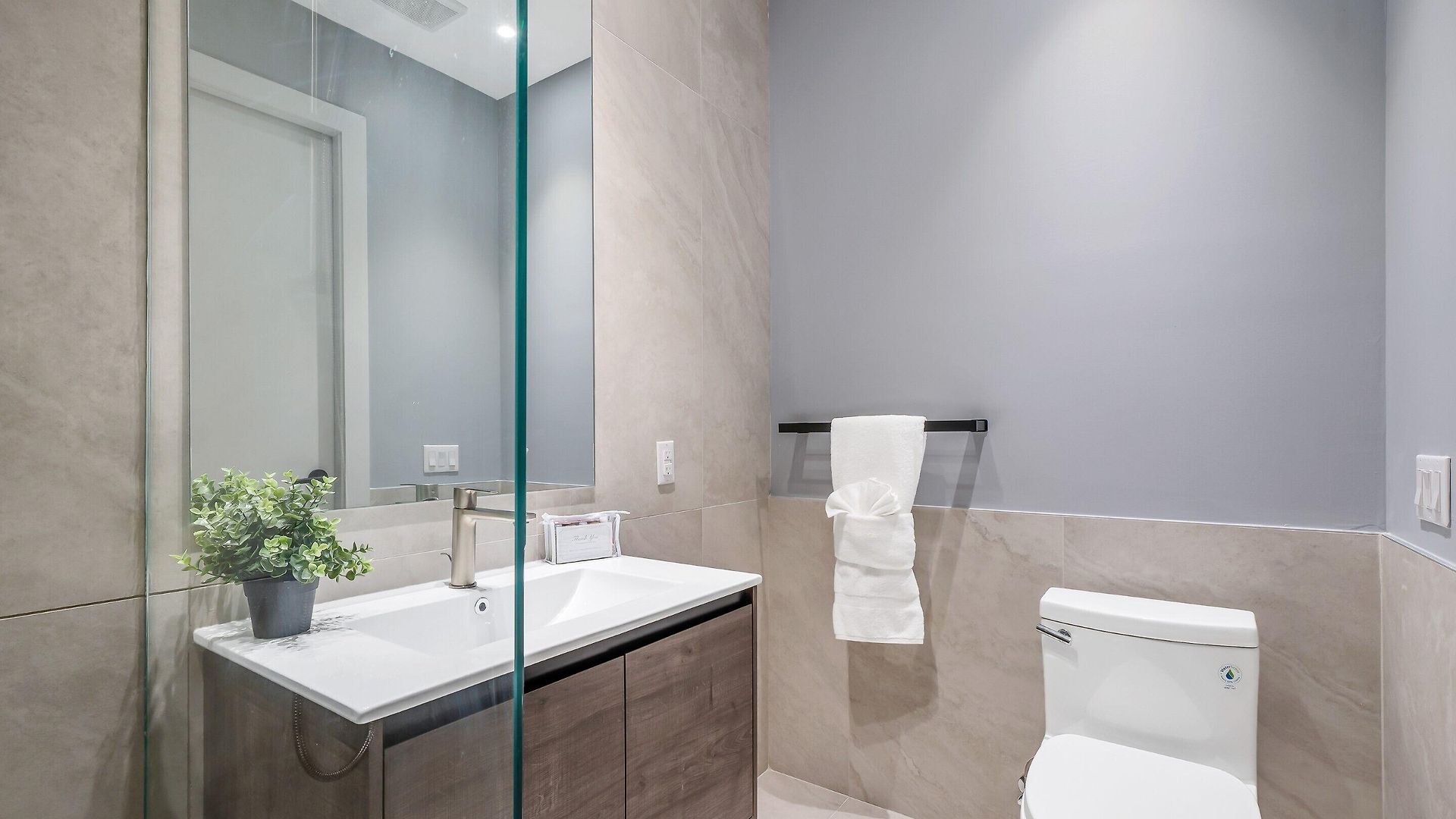 Hotel Global Luxury At The Arches New York