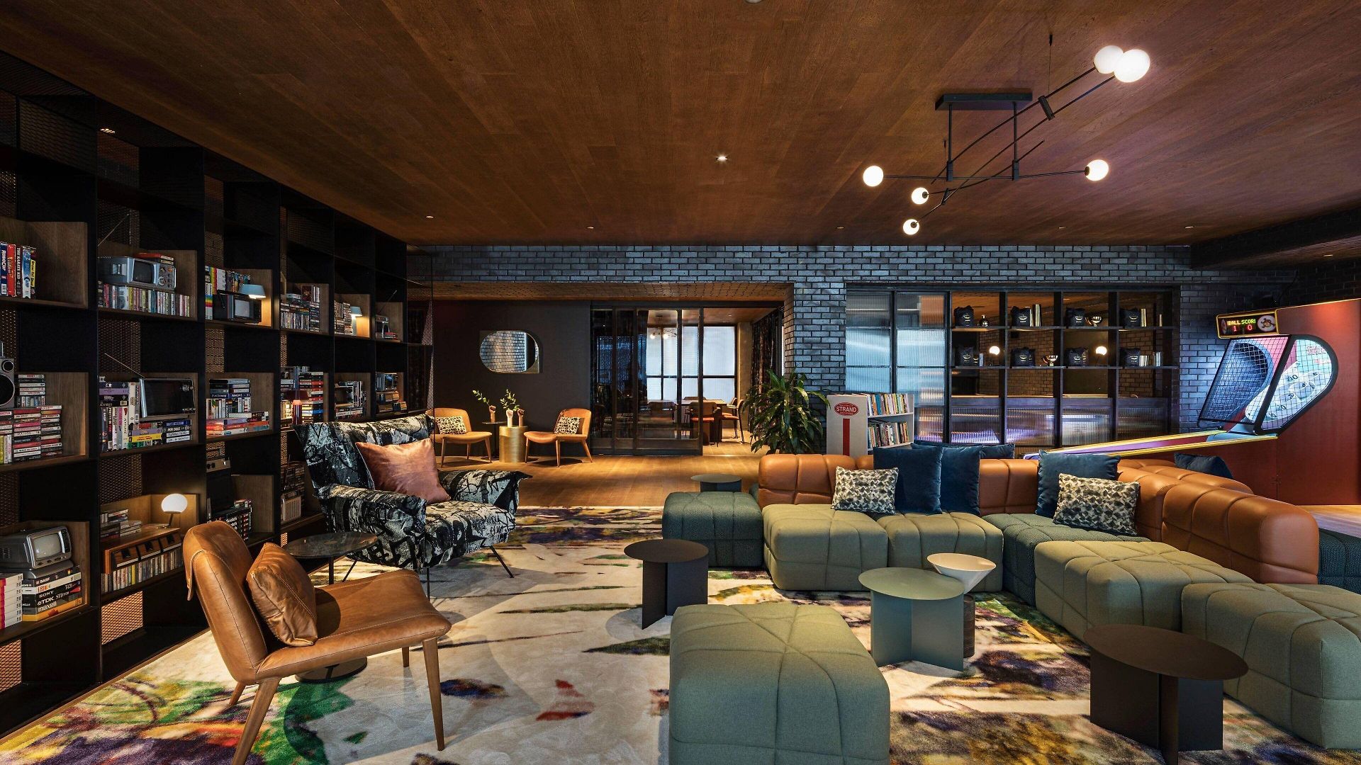Moxy Nyc East Village Hotel 3*