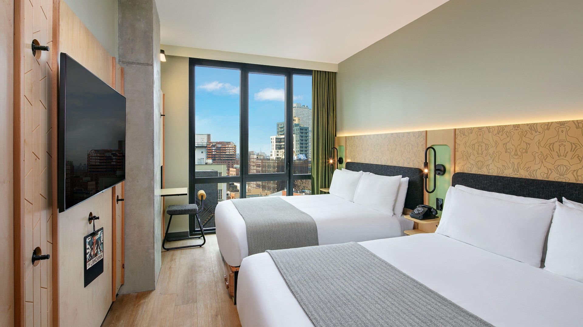 Hotel Moxy Brooklyn Williamsburg 3*