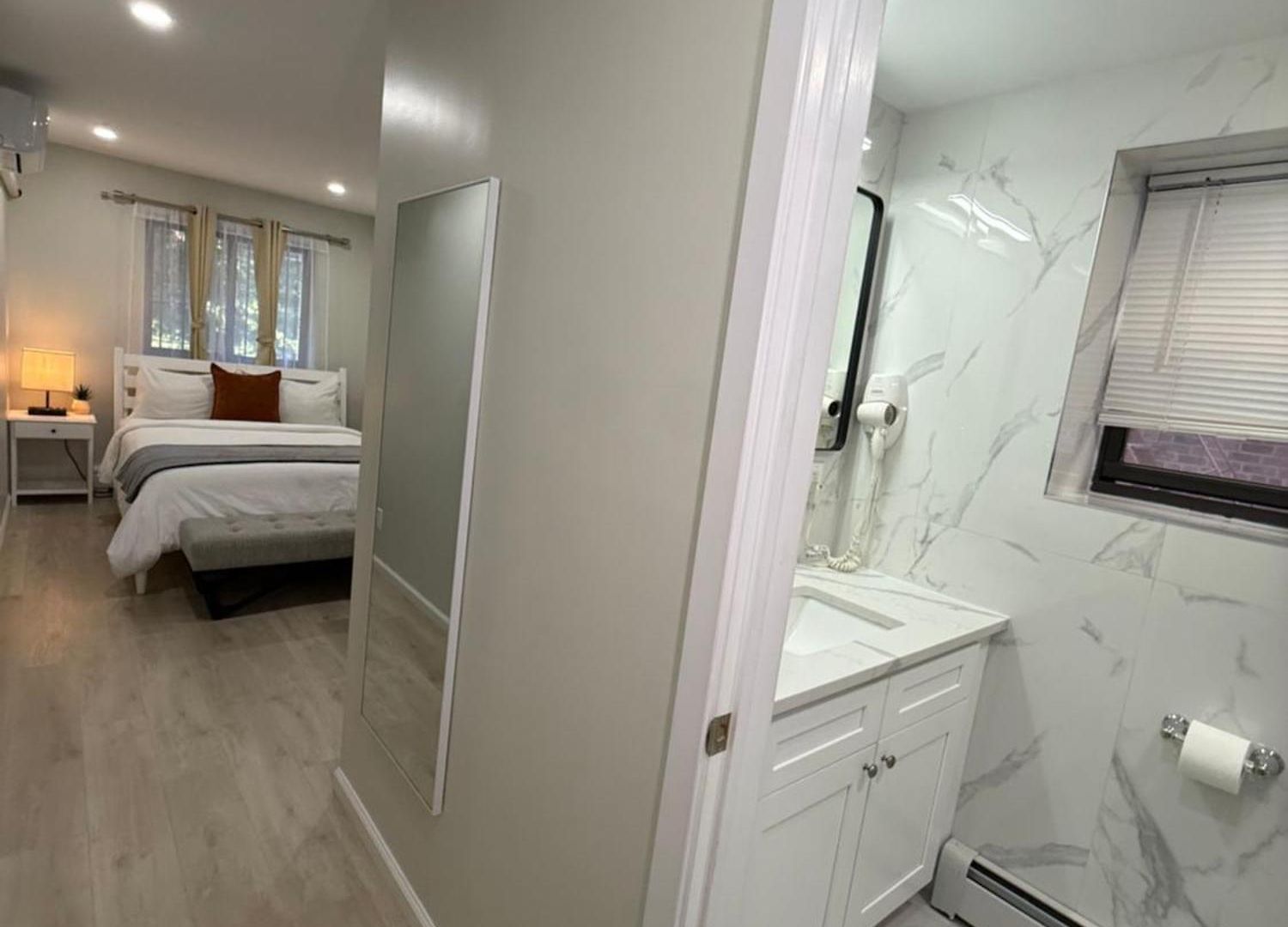 Homestay Flushing Escape