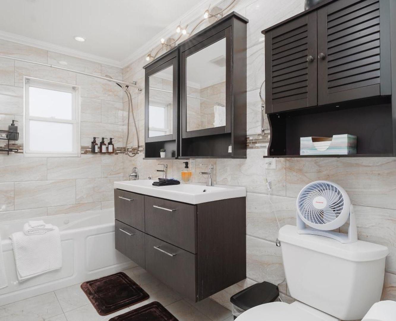 Holiday home The Oasis Duplex 12 Minutes Away From Jfk *