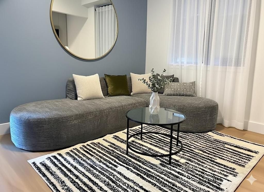 Apartment Luxury In Little Italy 2 Bedroom Private Balcony