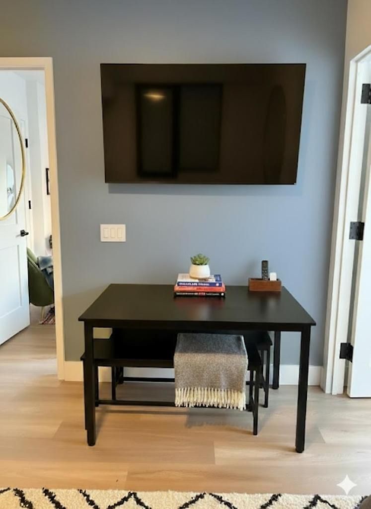 Luxury In Little Italy 2 Bedroom Private Balcony *