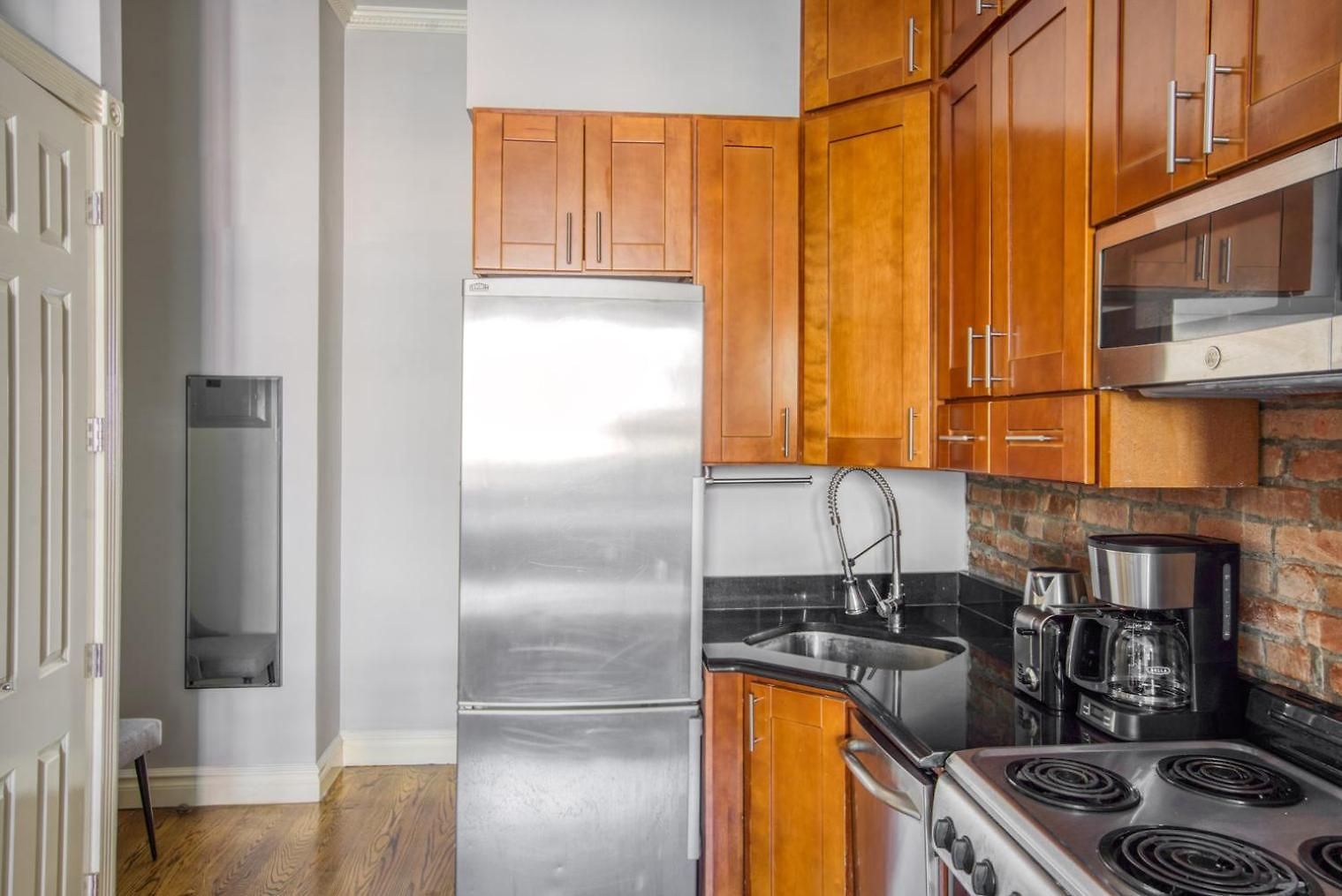 Apartment W Village 1br W Wd Elevator Nr A Train Nyc-887