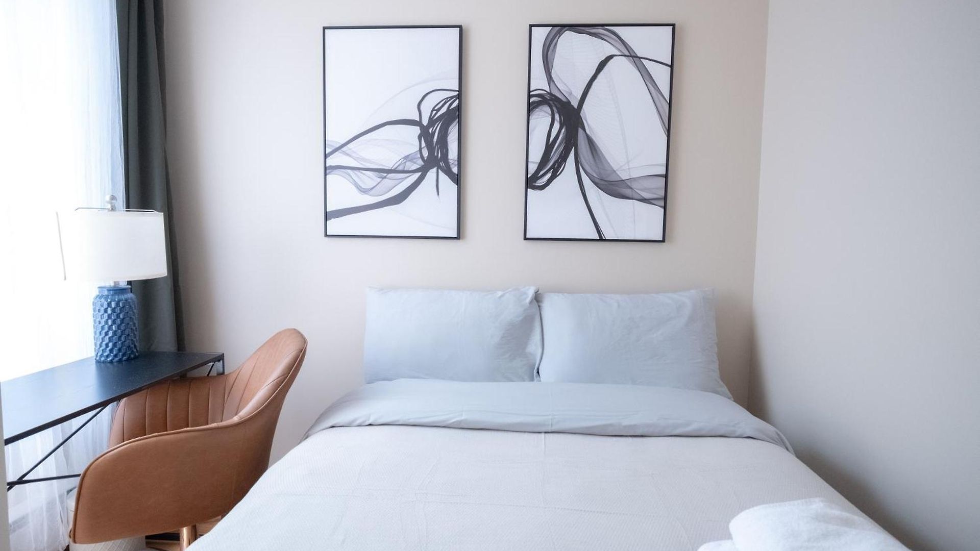 Sunlit 2br Park North Elevator & Laundry Apartment New York