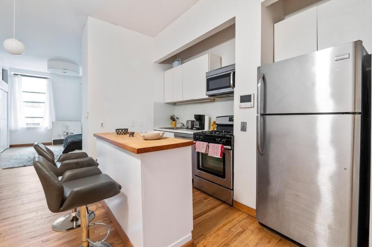 Xl Prime Tribeca Furnished Loft, June To Aug 90 Days Required Apartment New York