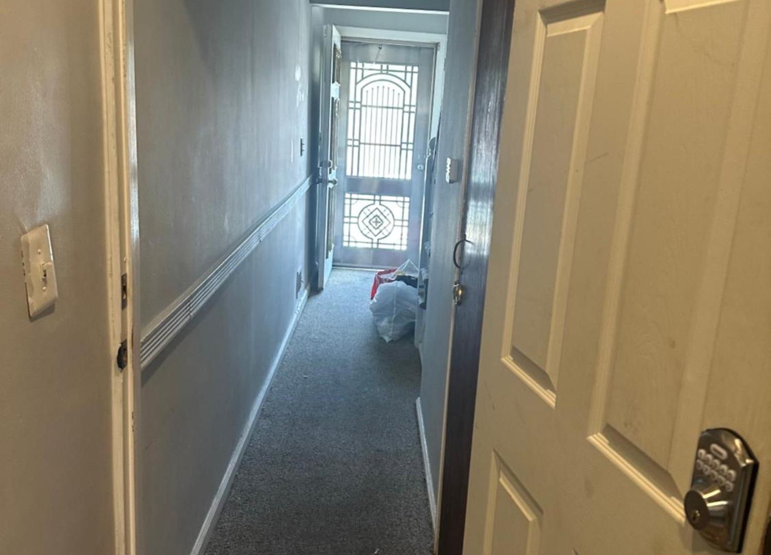 Your Away From ! Unit 2- 1st Floor *