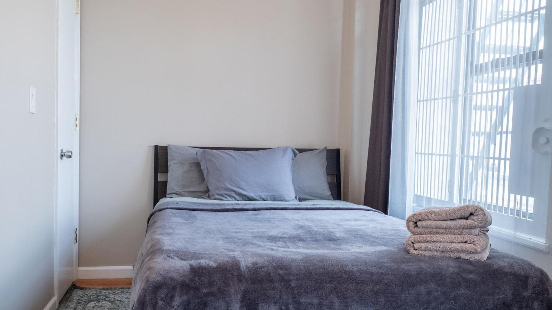 3br Two Blocks To Park Elevator, Laundry, Virtual Doorman *